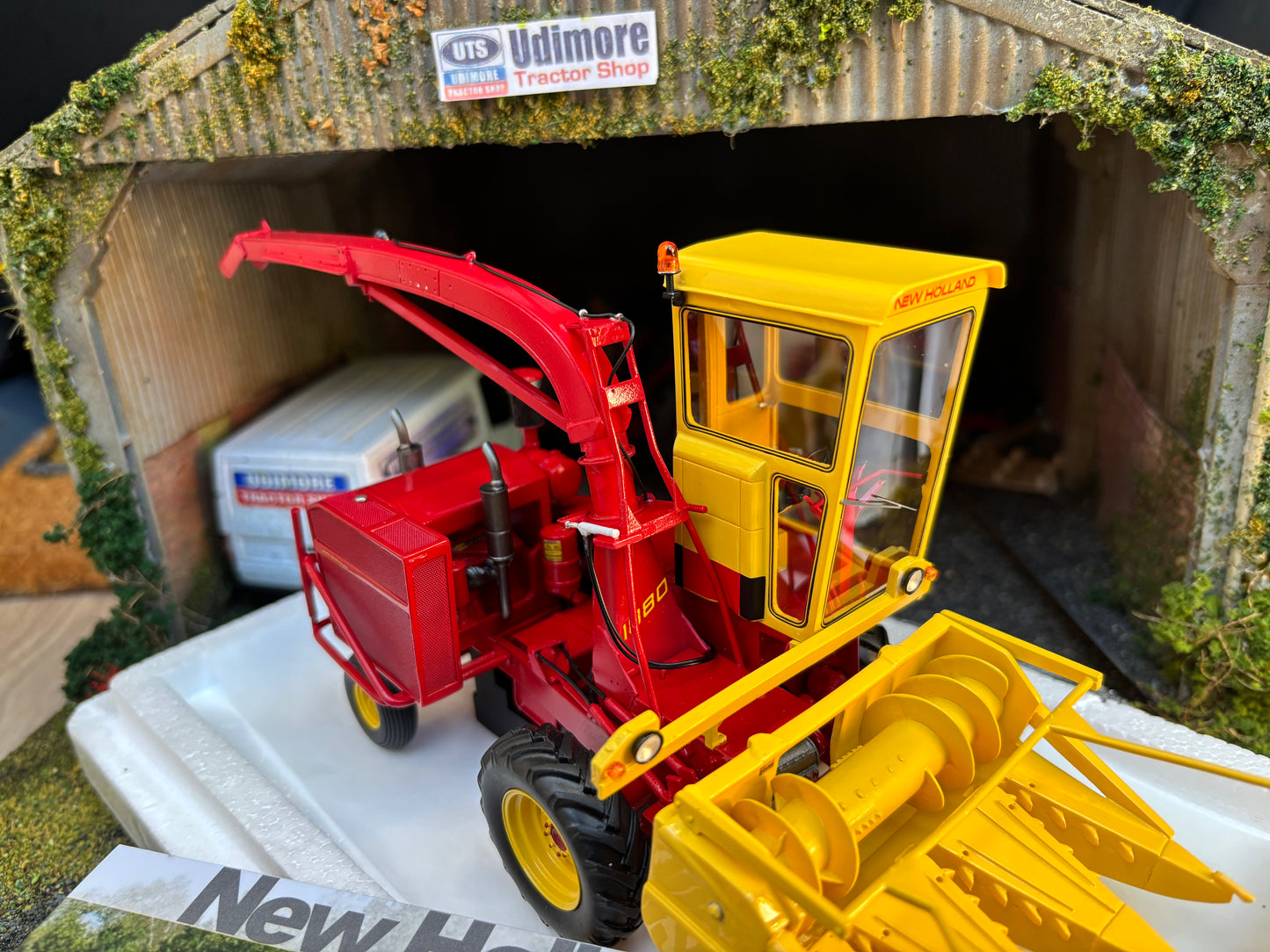 New Holland 1880 Forage Harvester Limited Edition Stunning in 1:32 scale VKA Models
