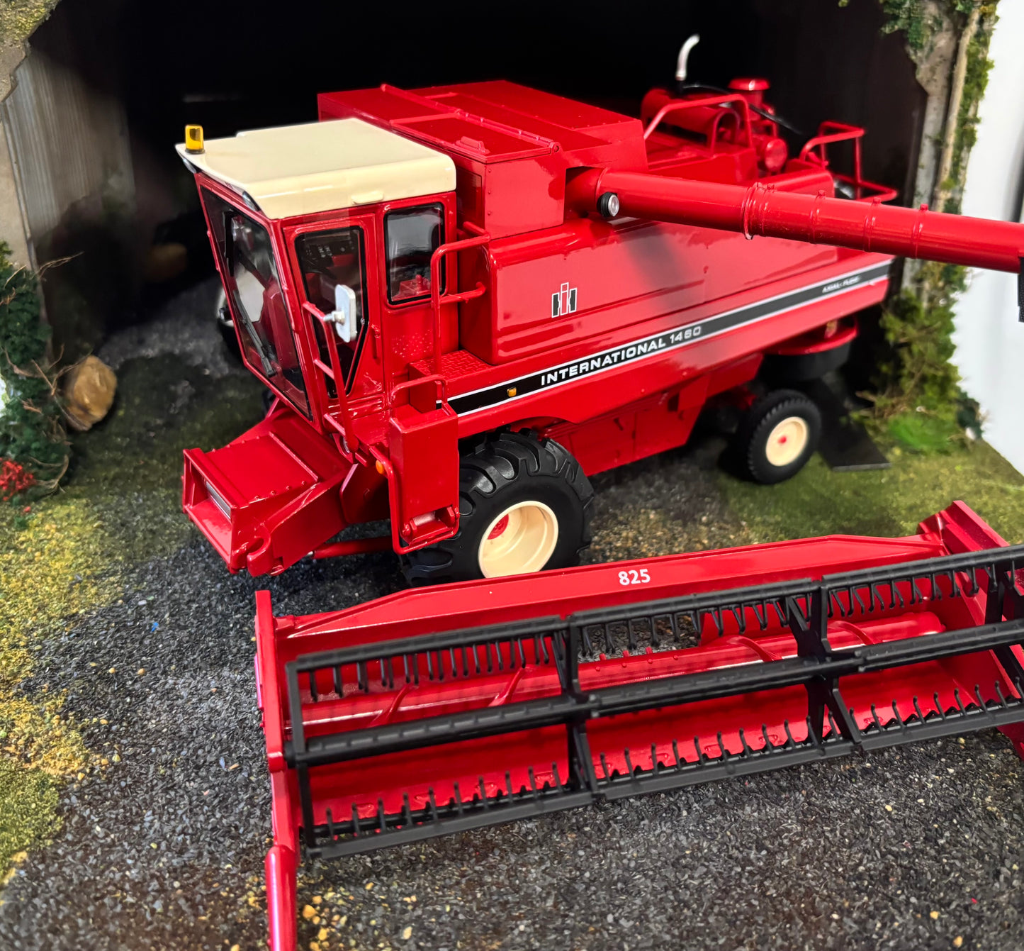 REP087 Replicagri International Axial Flow 1460 Combine Harvester Stunning in 1:32 scale