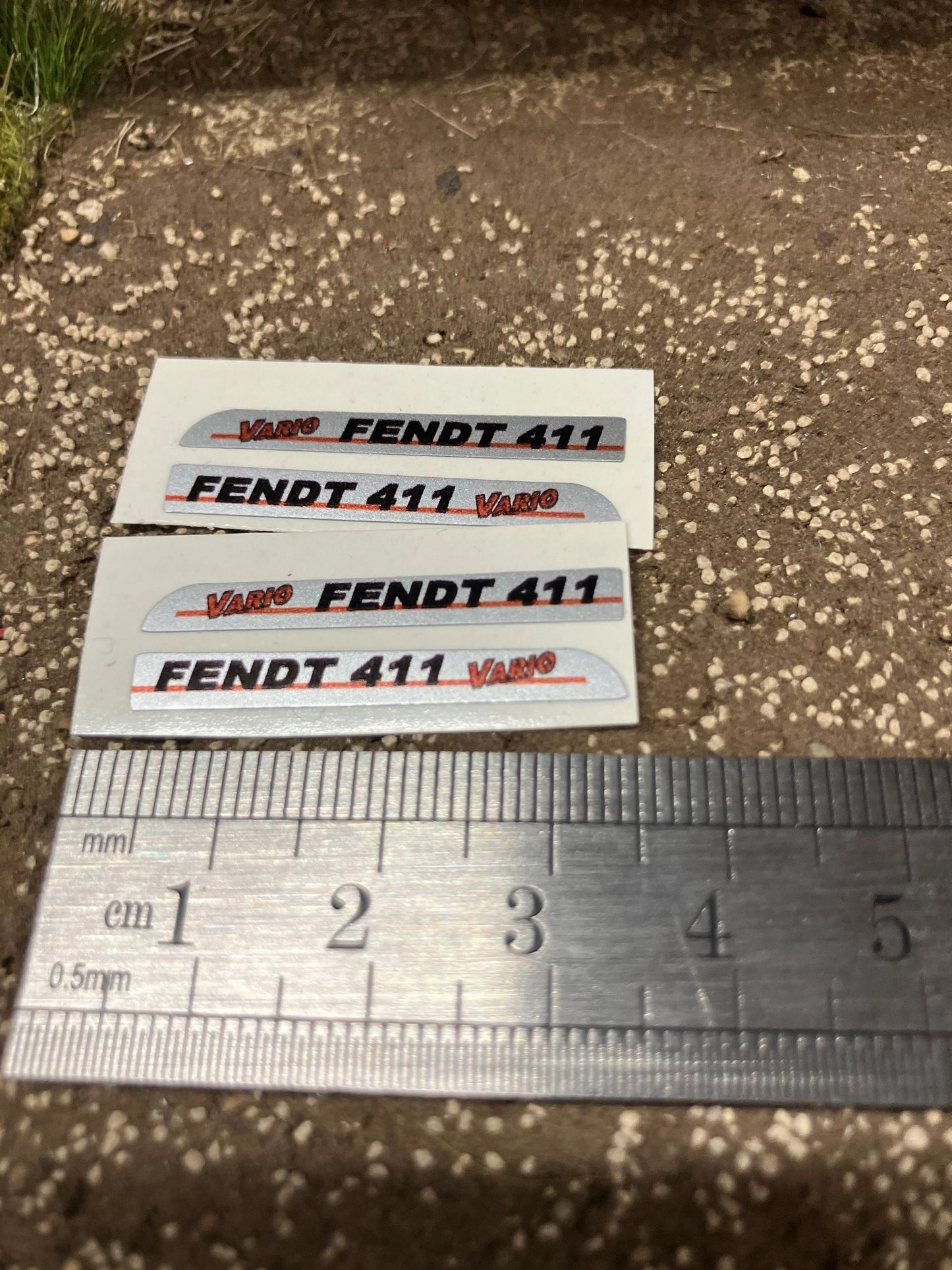 Fendt 411 Tractor Silver black red decals Professional pre cut High quality vinyl farm machinery decals 1:32 scale Image