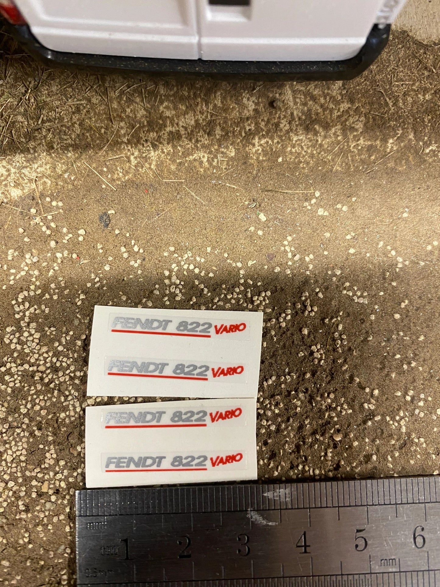 Fendt 822 Tractor silver red decals Professional pre cut High quality vinyl farm machinery decals 1:32 scale Image