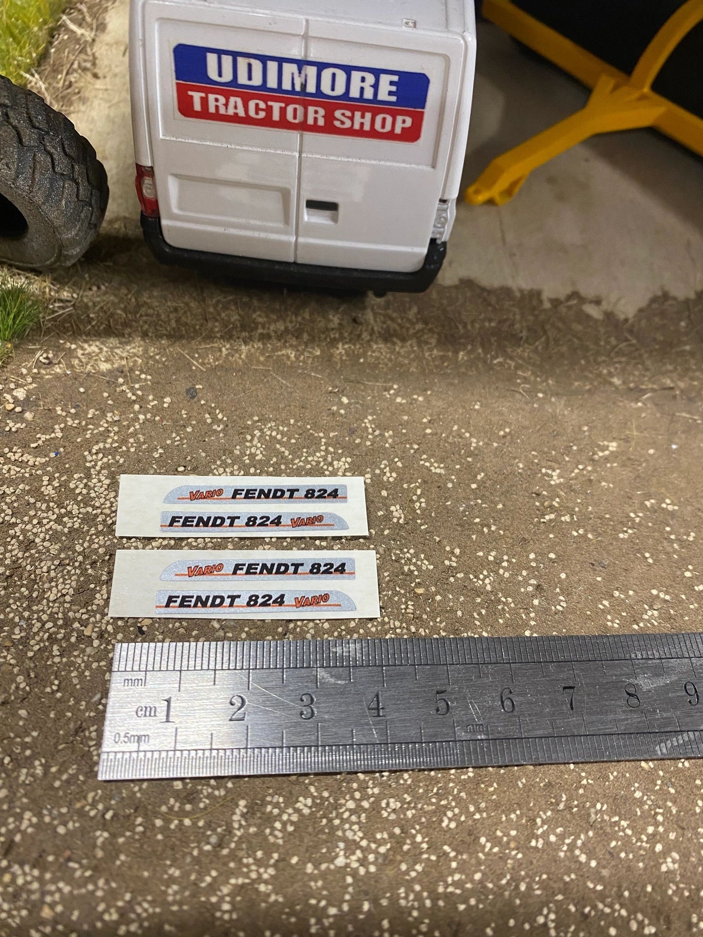 Fendt 824 Tractor silver black red decals Professional pre cut High quality vinyl farm machinery decals 1:32 scale Image 3