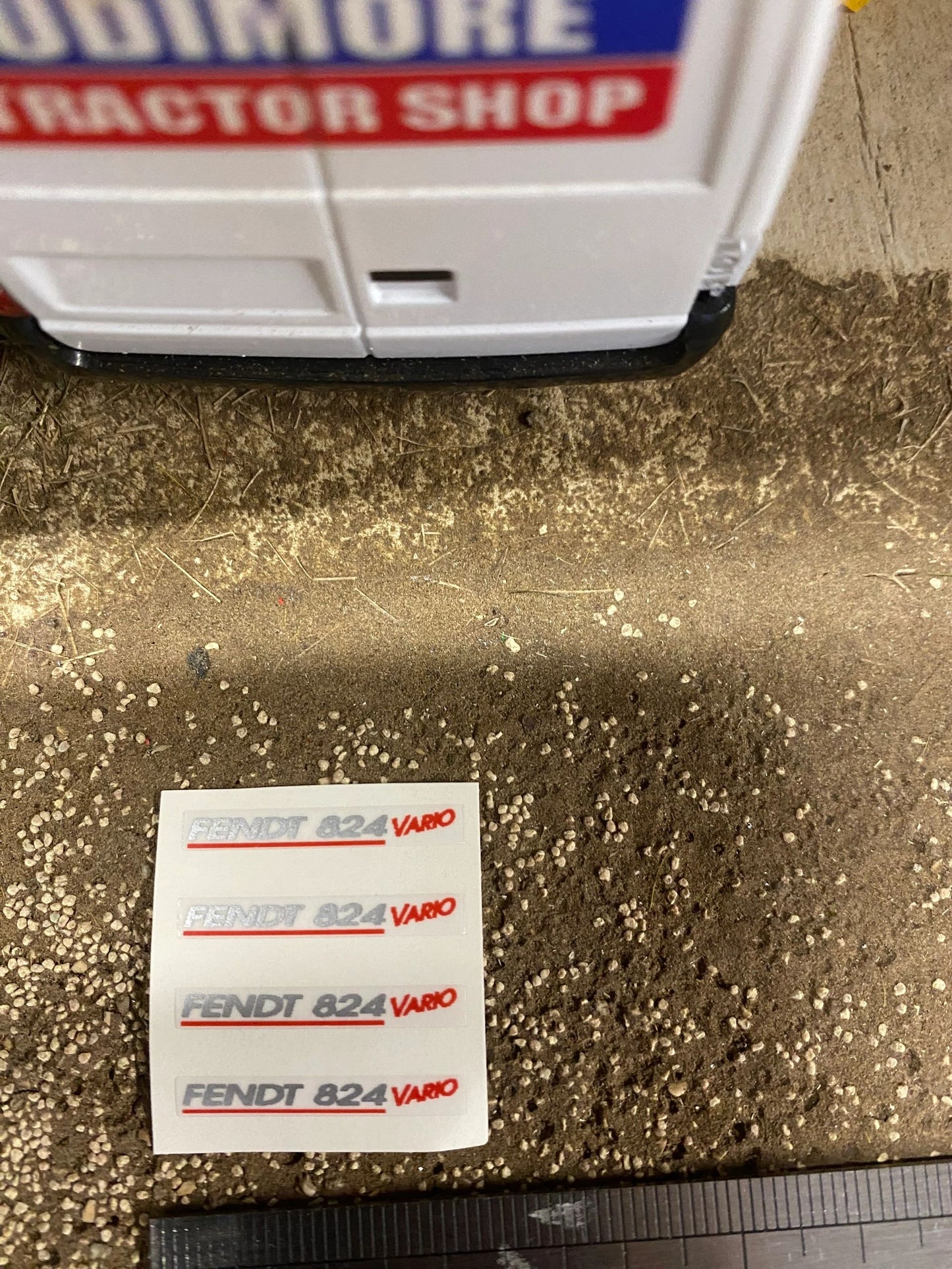 Fendt 824 Tractor silver red decals Professional pre cut High quality vinyl farm machinery decals 1:32 scale Image 2