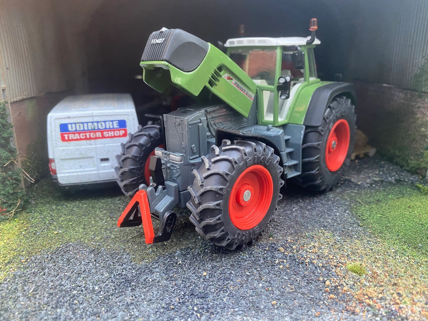 Fendt 930 Tractor 1:32 scale boxed Siku 3254 Image 3