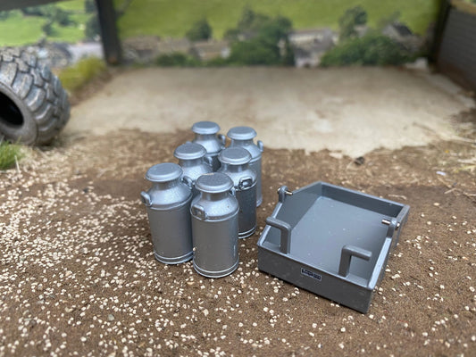 Ferguson transport box with 6 milk churns 1:32 scale Image 2