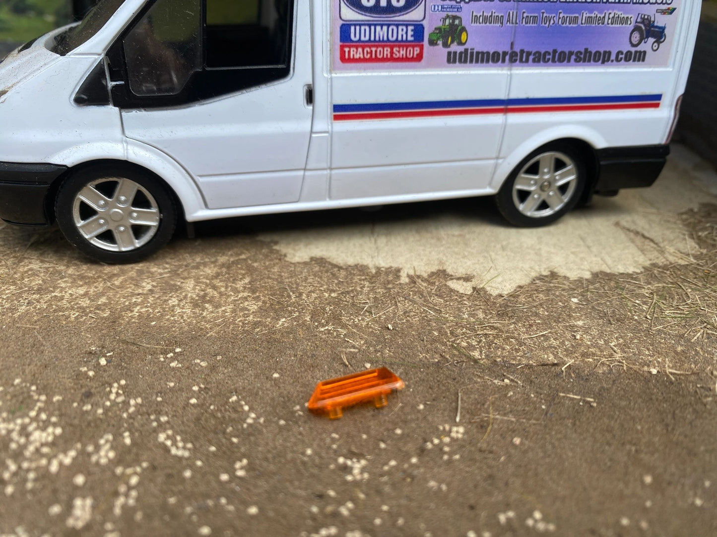 Flashing light bar lamp beacon 13mmm tractor truck 1:32 scale Image