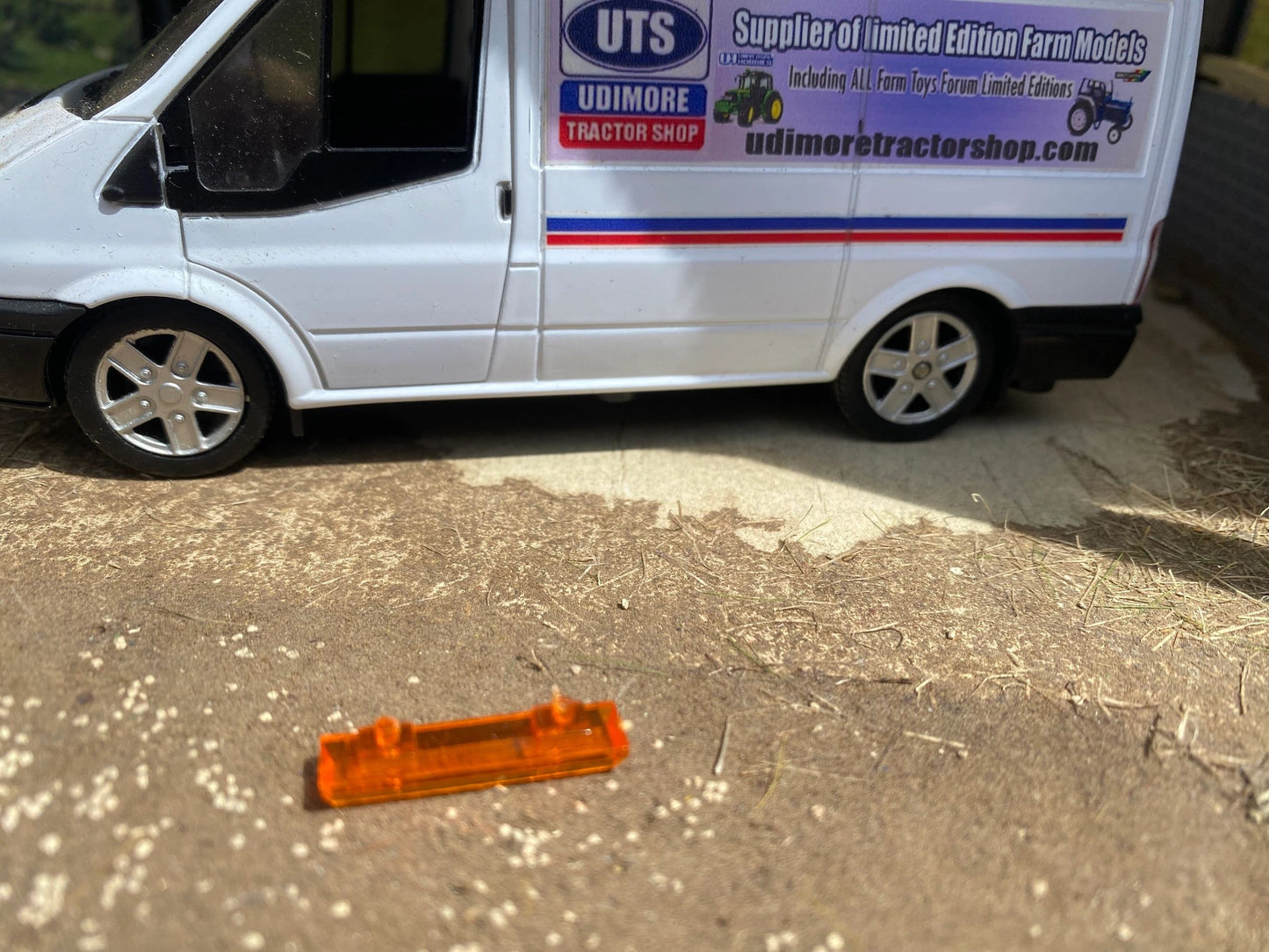 Flashing light bar lamp beacon 22mm tractor truck 1:32 scale Image 2
