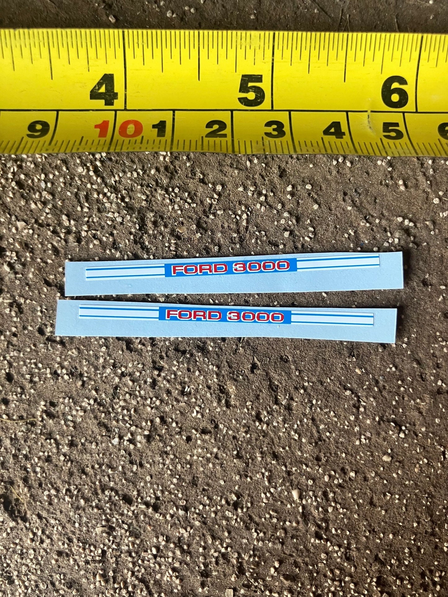 Ford 3000 Tractor Professional pre cut High quality vinyl bonnet decals farm machinery Britains 1:32 scale Image