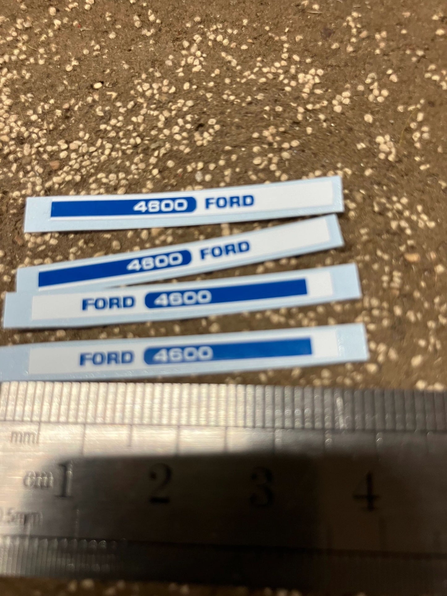 Ford 4600 Tractor 35mm Professional pre cut High quality vinyl bonnet decals farm machinery Britains decals 1:32 scale Image