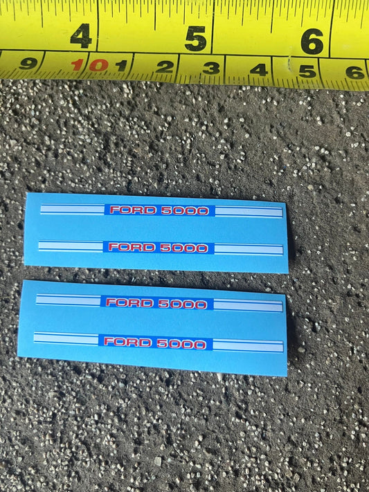 Ford 5000 Tractor Pre cut Professional High quality vinyl 4 x bonnet decals farm machinery Britains decals. 1:32 scale Image 2