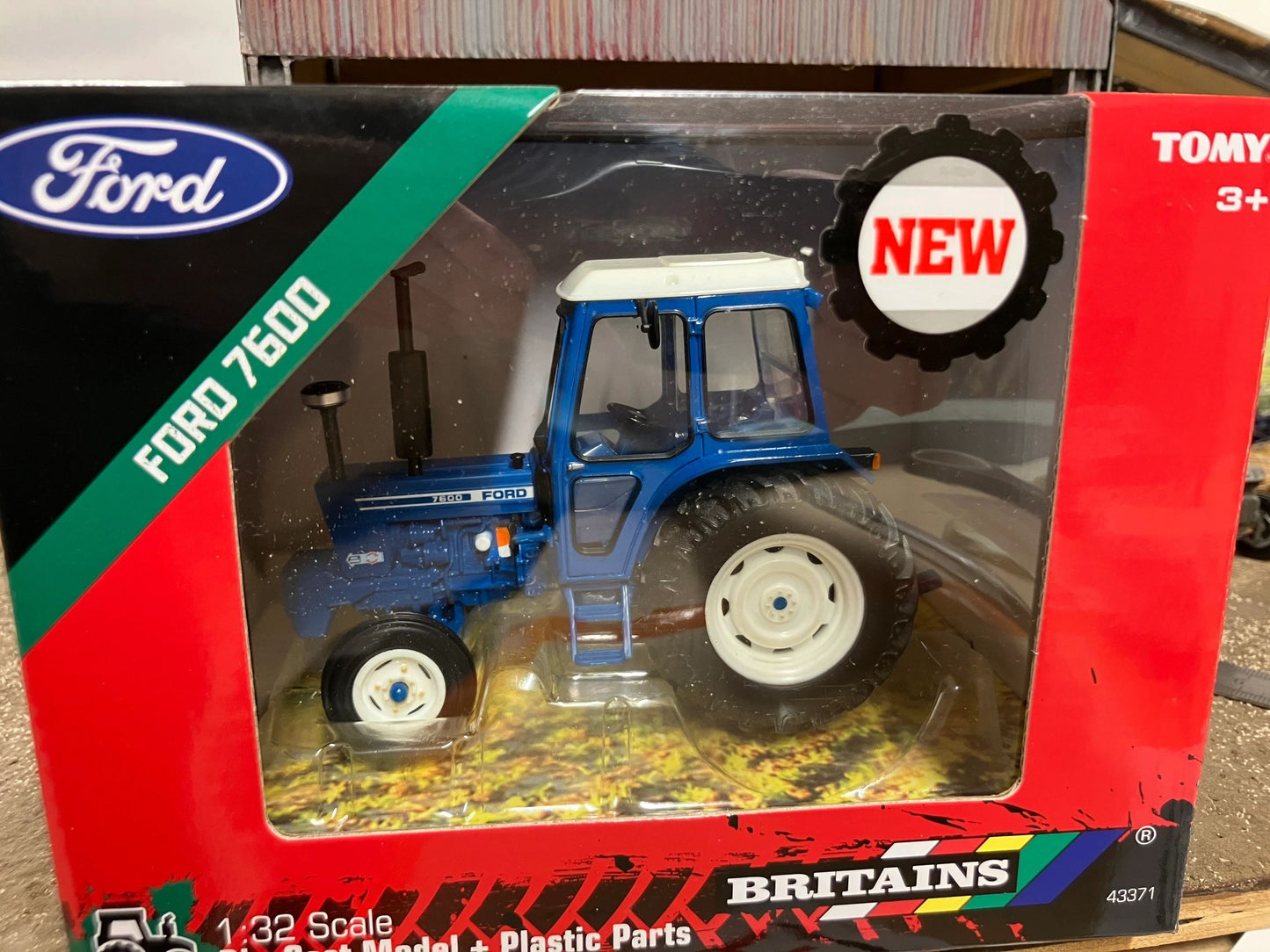 Ford 5600 rear duals Tractor Conversion Bubble cab 1:32 scale Image 5