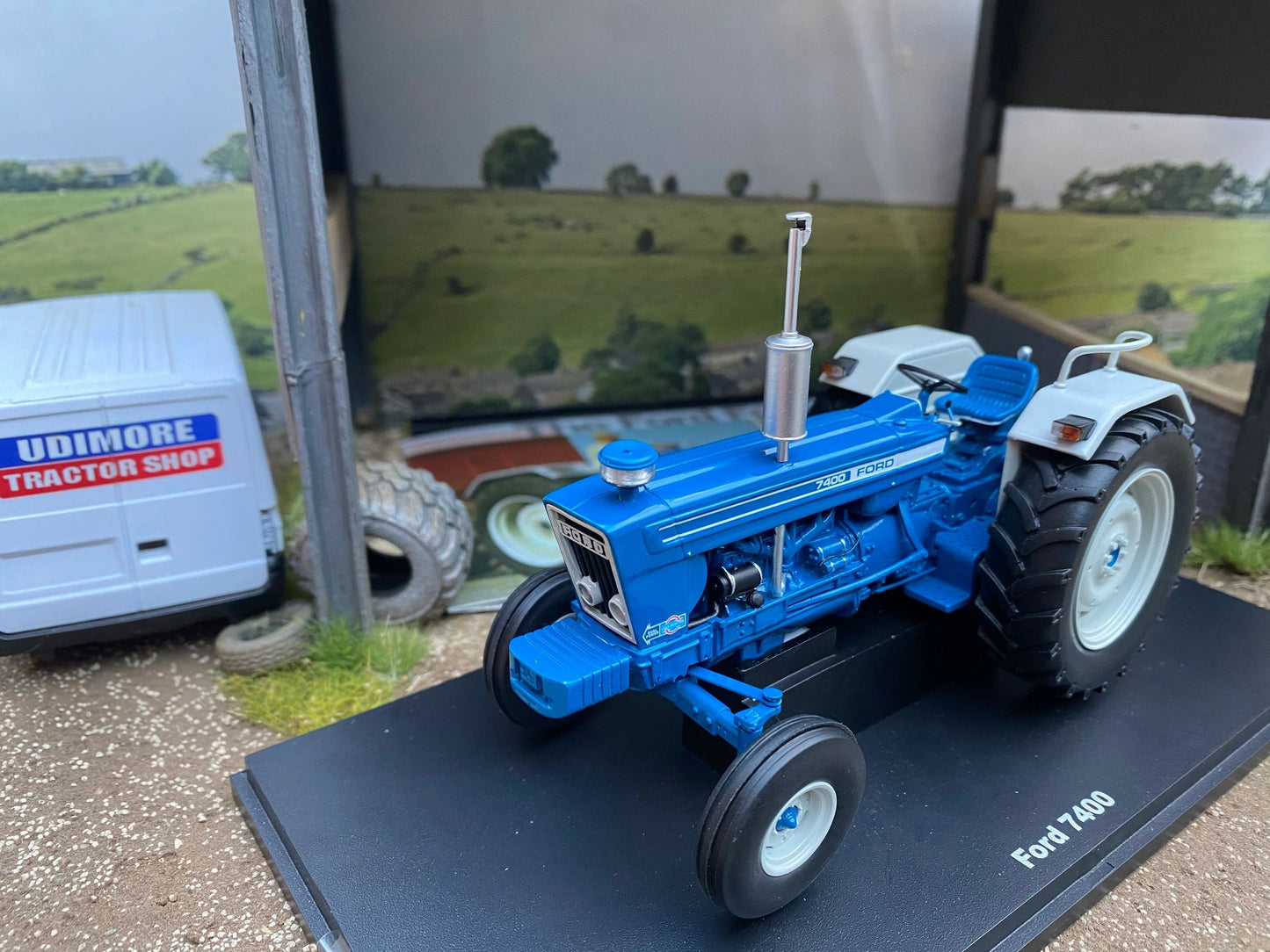 Ford 7400 2wd Tractor Limited Edition Stunning in 1:32 scale VKA Models Image