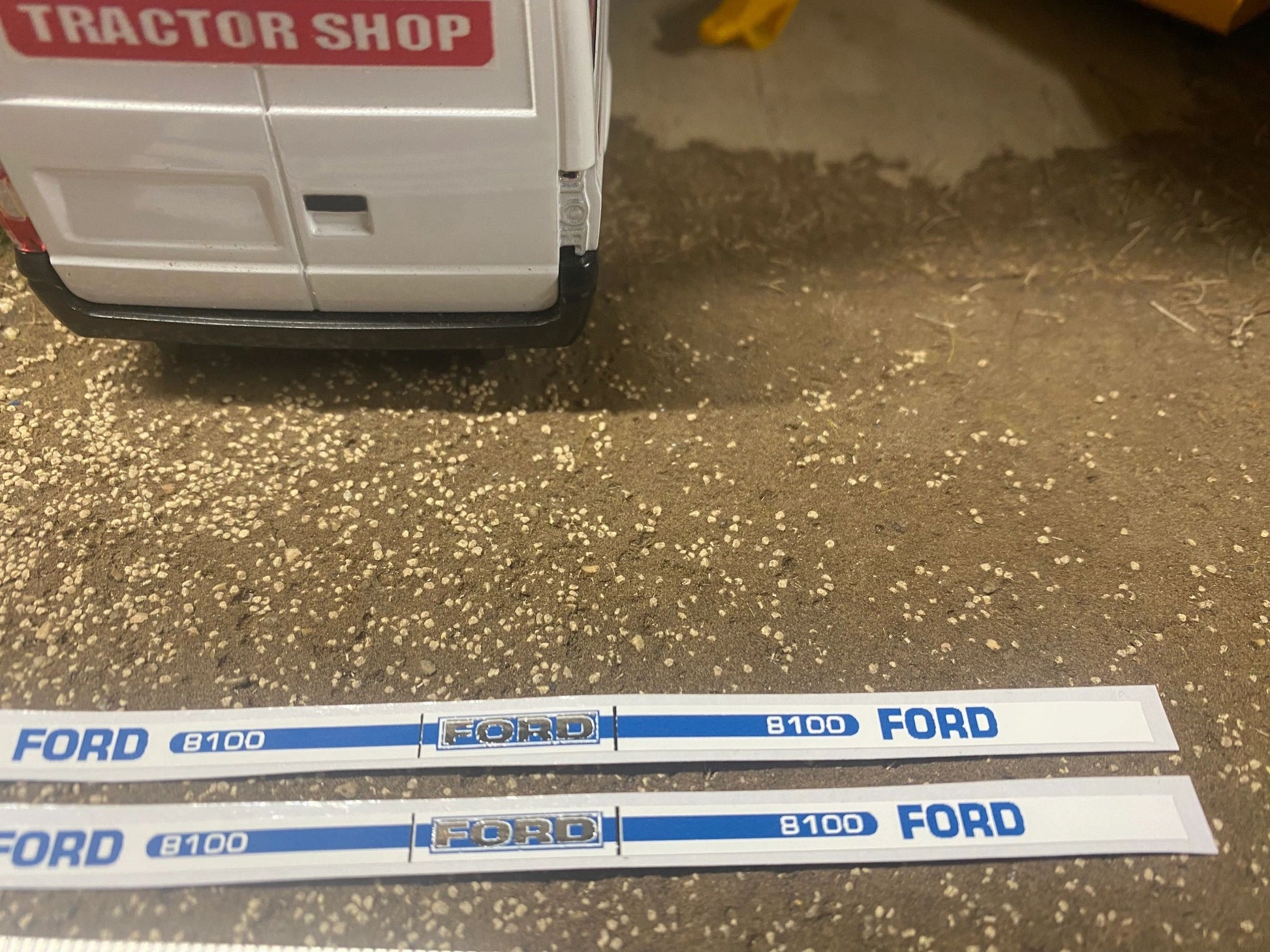 Ford 8100 Tractor metallic reflective silver Professional pre cut High quality vinyl bonnet decals farm machinery Britains decals 1:32 scale Image