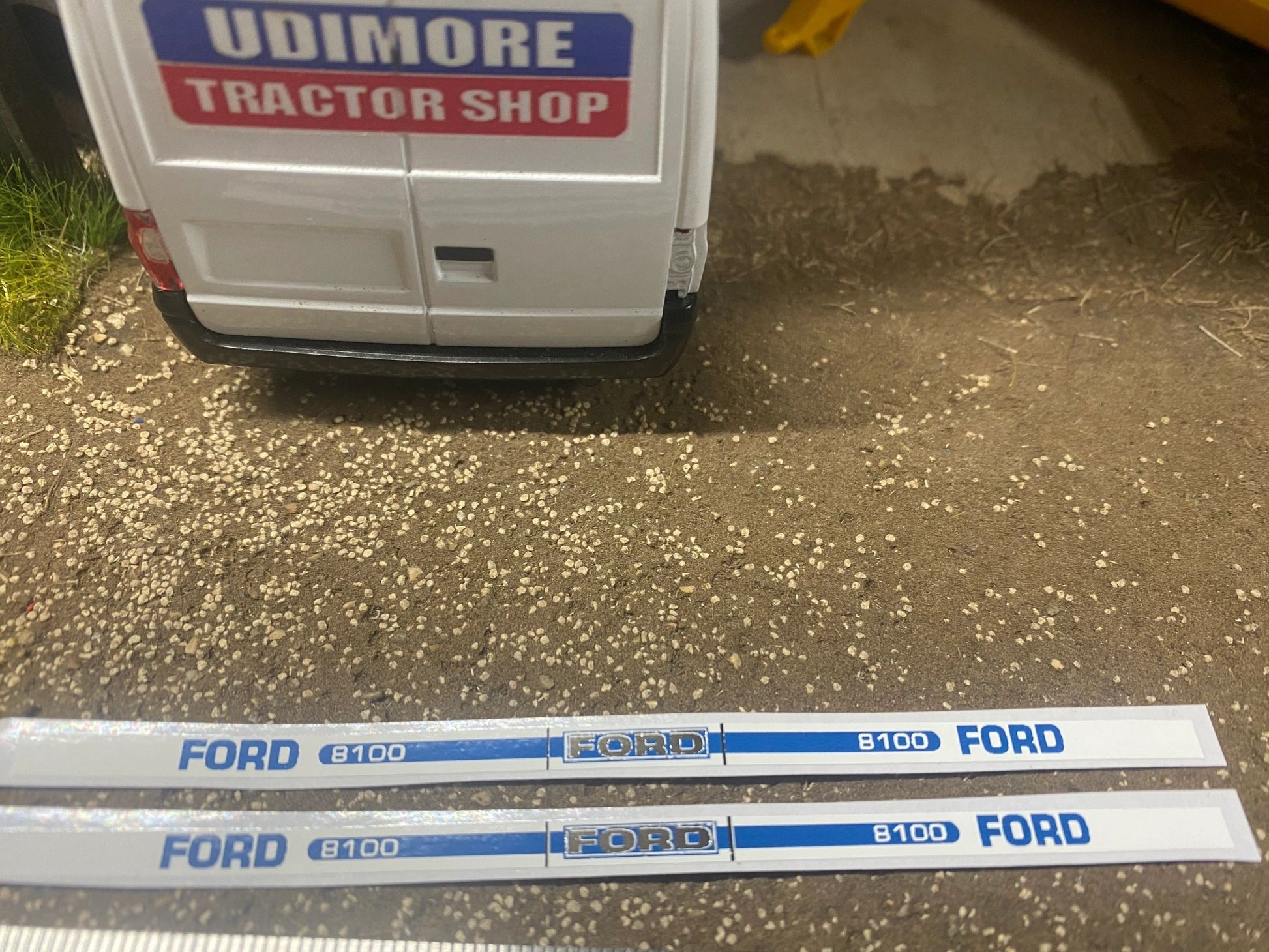 Ford 8100 Tractor metallic reflective silver Professional pre cut High quality vinyl bonnet decals farm machinery Britains decals 1:32 scale Image 3