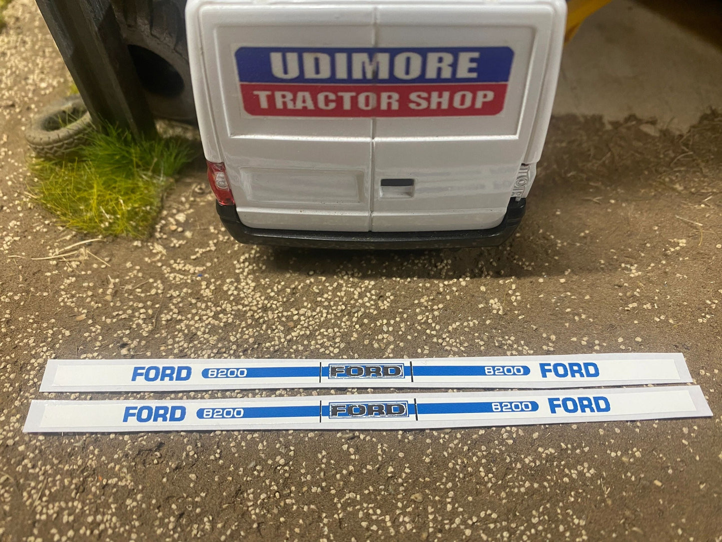 Ford 8200 Tractor metallic reflective silver Professional pre cut High quality vinyl bonnet decals farm machinery Britains decals 1:32 scale Image