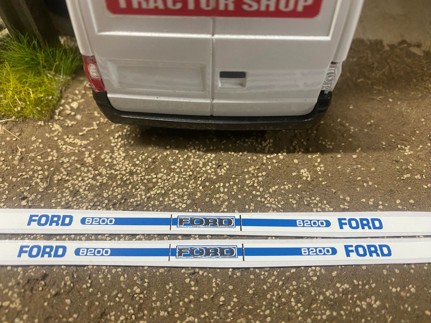 Ford 8200 Tractor metallic reflective silver Professional pre cut High quality vinyl bonnet decals farm machinery Britains decals 1:32 scale Image 3