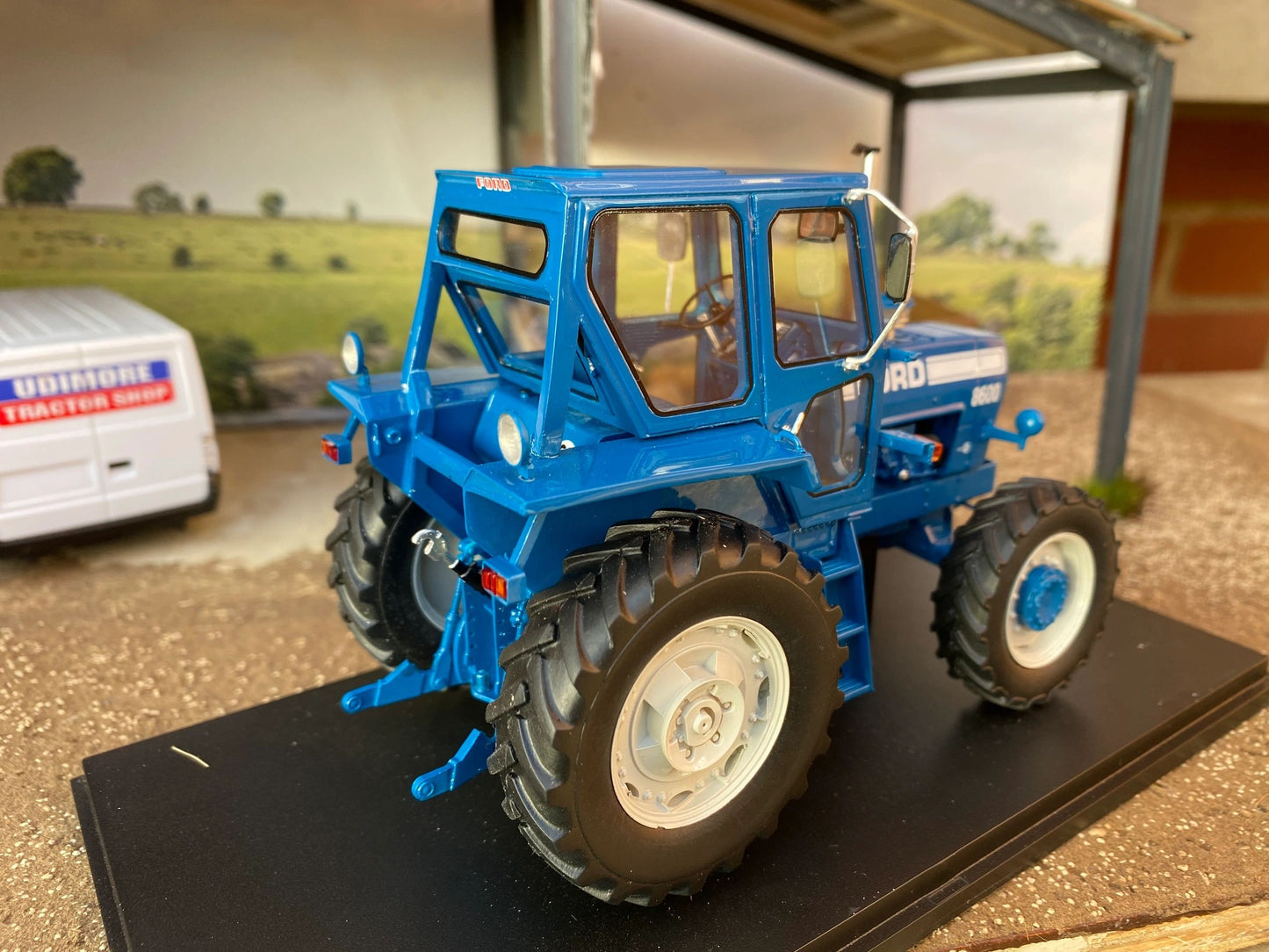 Ford 8600 4wd Tractor Limited Edition Stunning in 1:32 scale VKA Models Image 4
