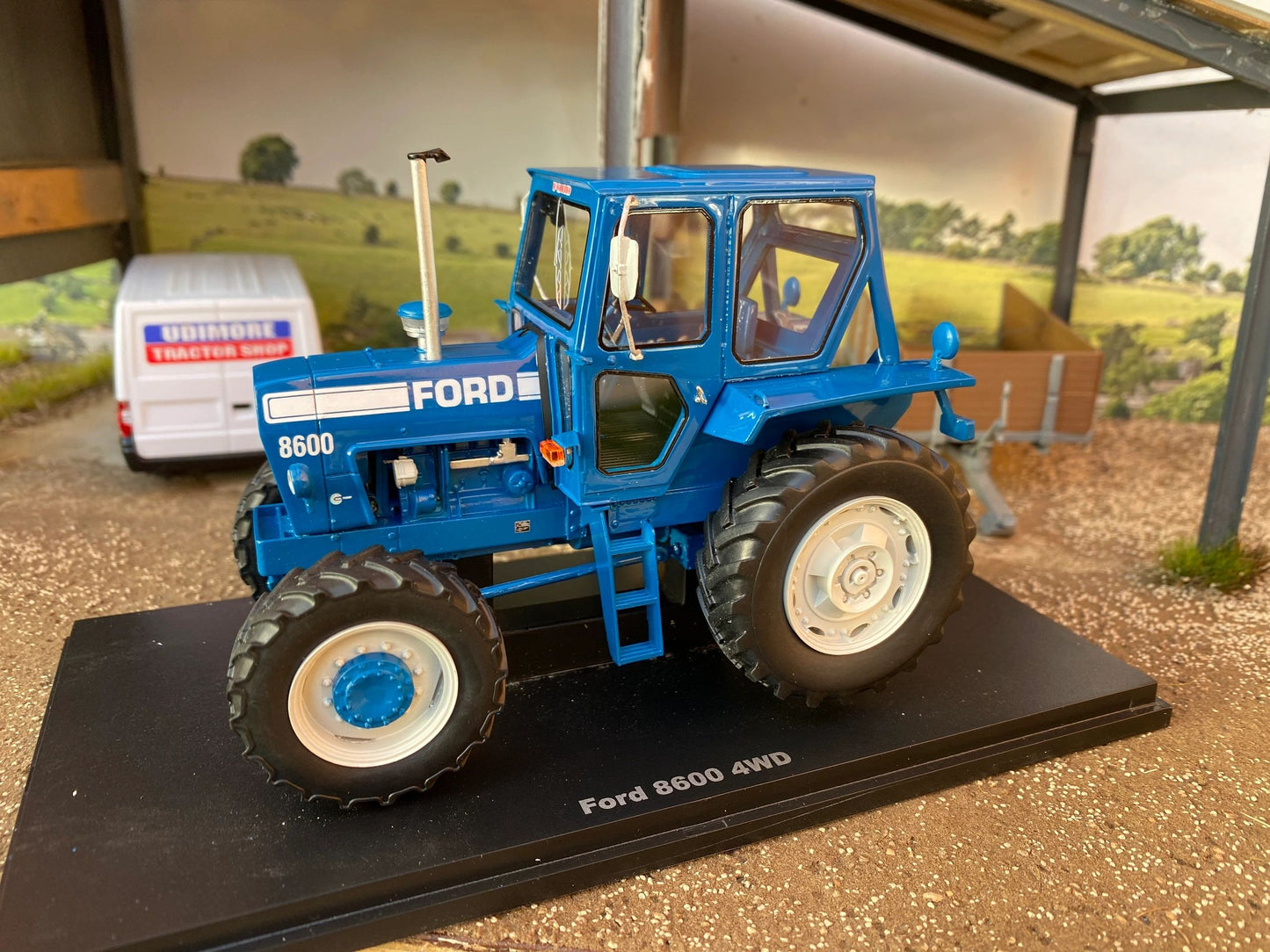 Ford 8600 4wd Tractor Limited Edition Stunning in 1:32 scale VKA Models Image 7