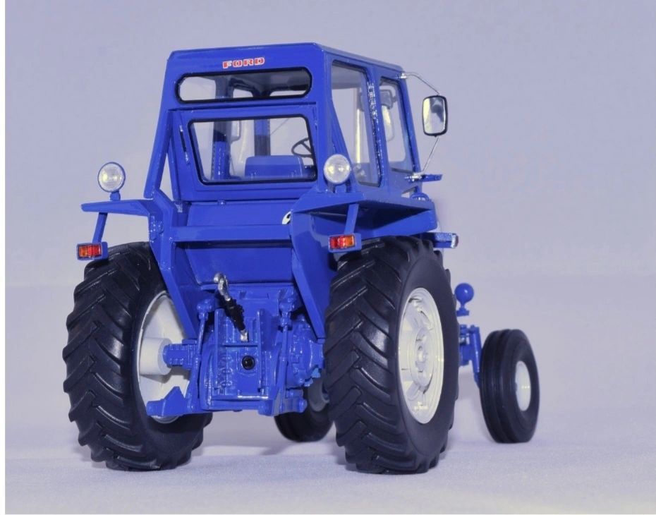 Ford 9600 2wd Tractor Limited Edition Stunning in 1:32 scale VKA Models Image 9