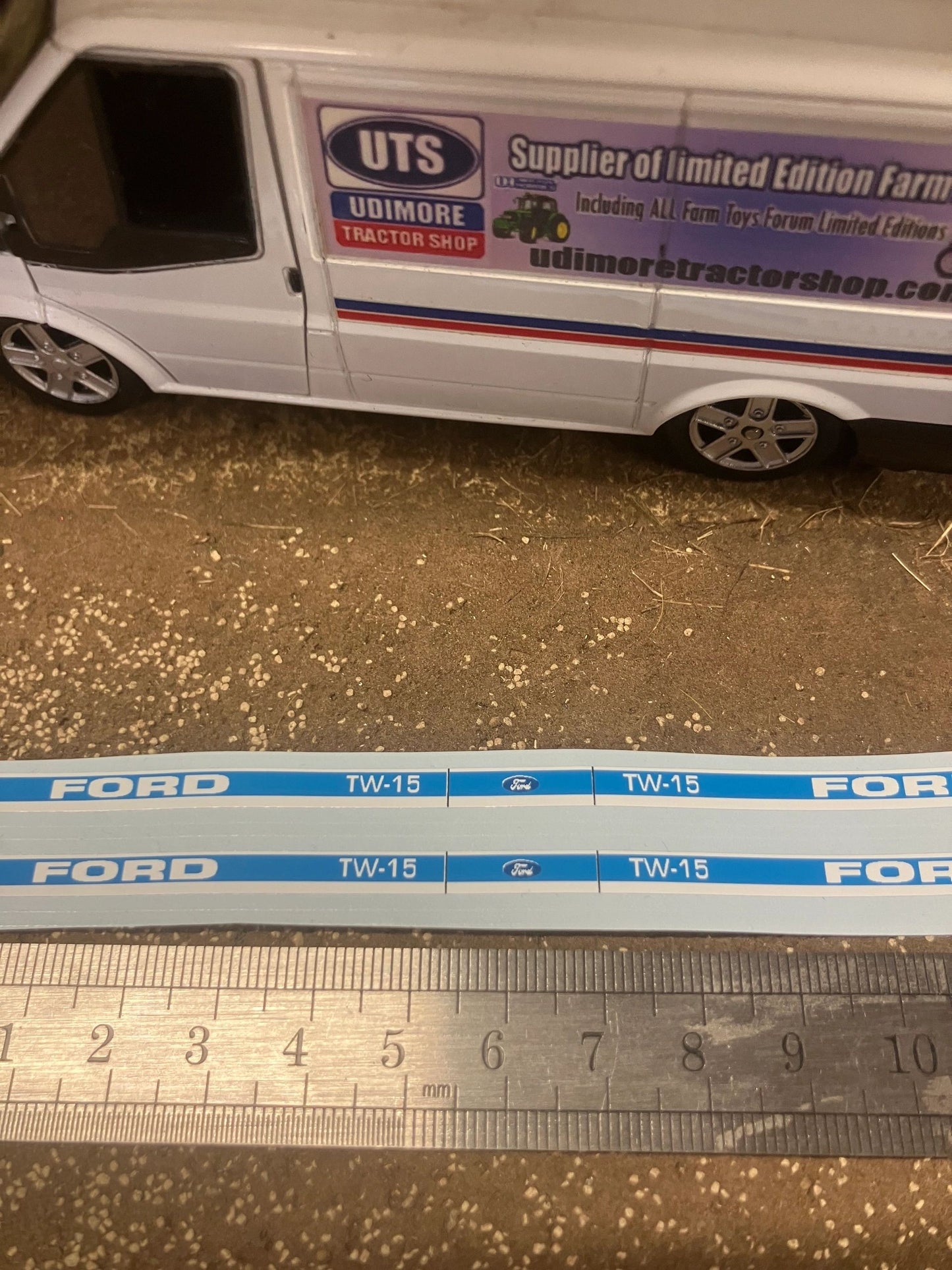 Ford TW15 mk 1 Tractor Professional pre cut High quality vinyl bonnet decals farm machinery Britains decals 1:32 scale Image