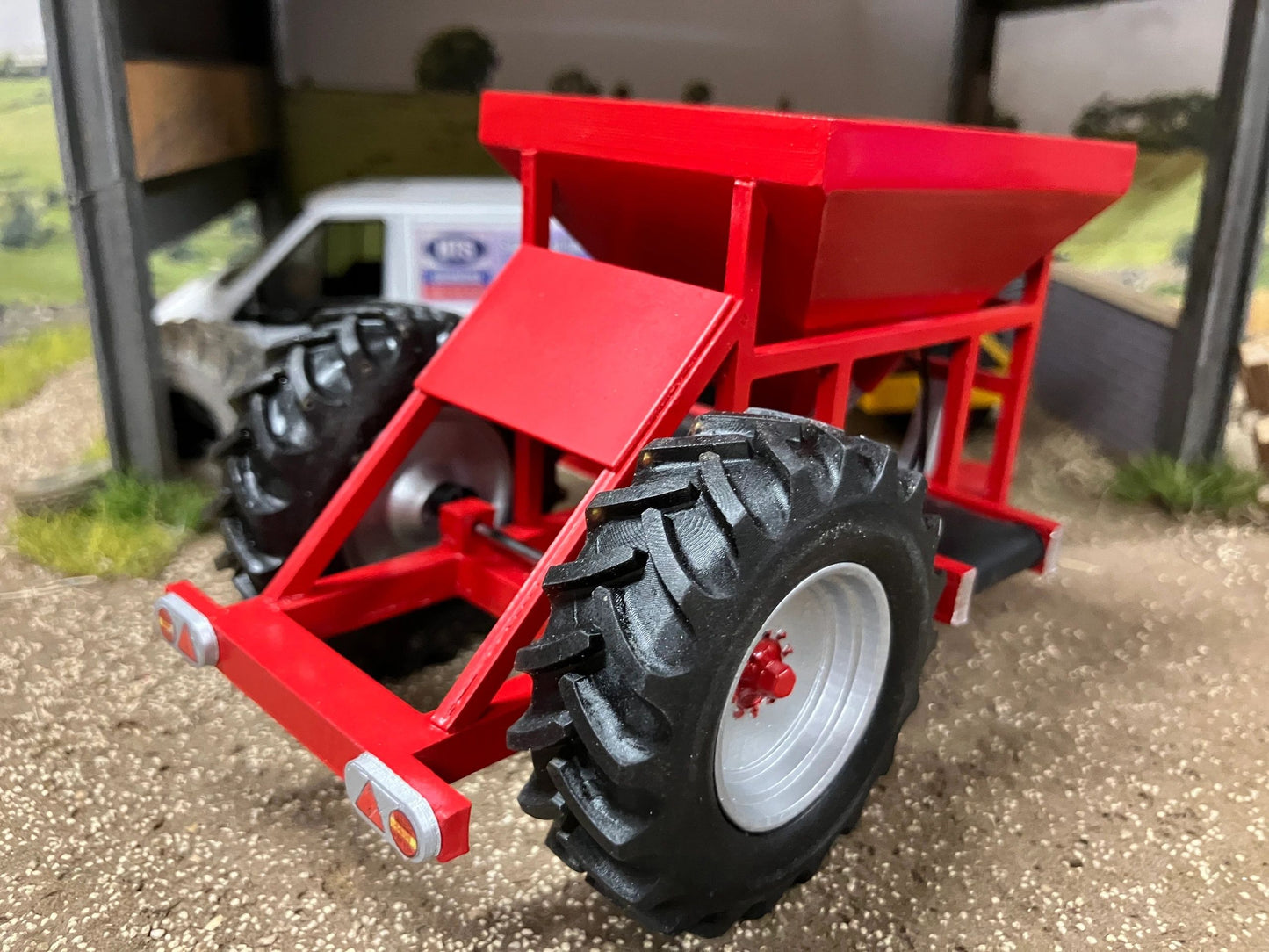 Hand made Scratch built Red 8 tonne Stonecart gravel trailer 1:32 scale Image 6
