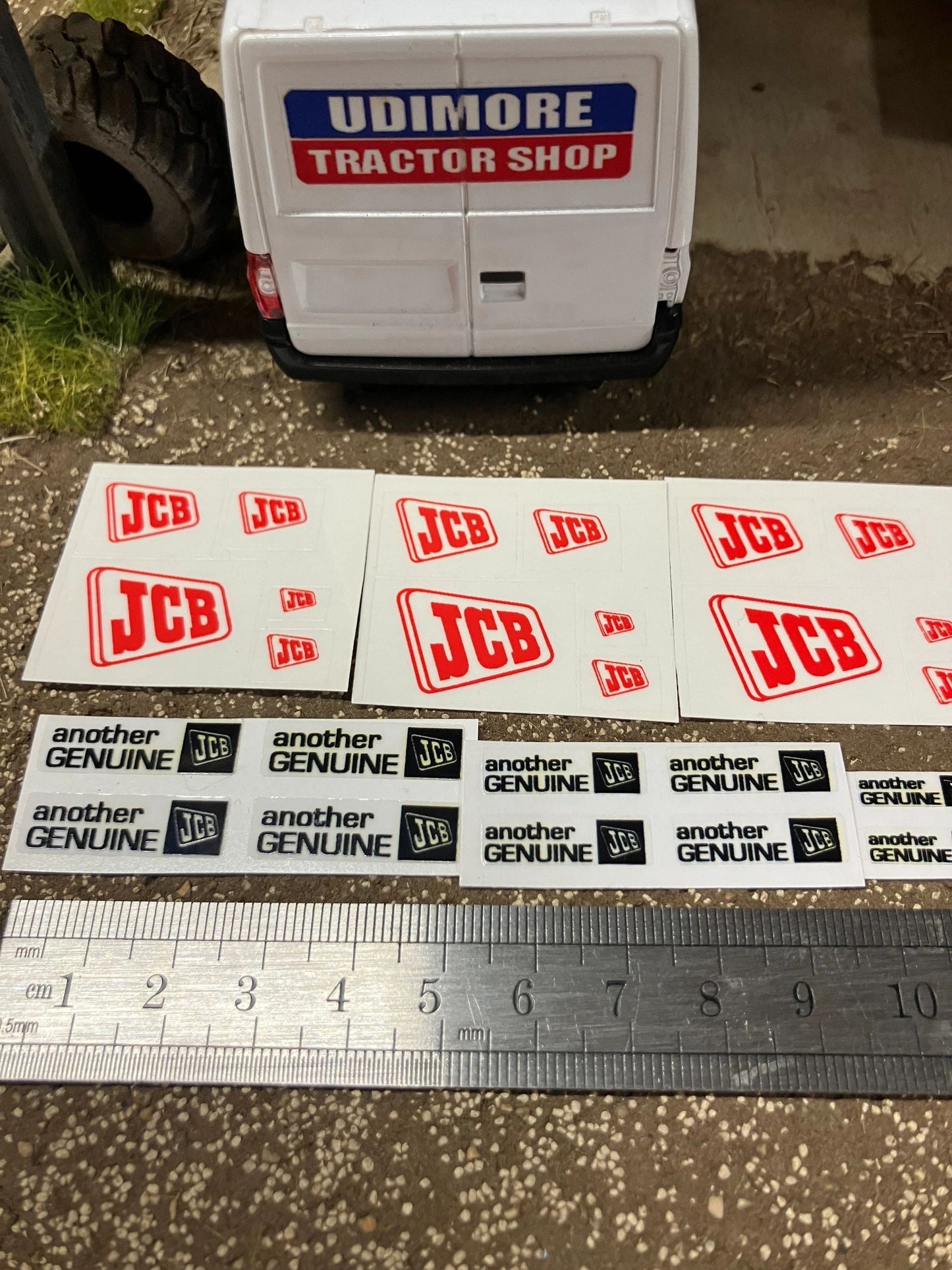 JCB construction x 27 decal pack 1:32 scale Professional pre cut High quality vinyl JCB construction loadall Tractor trailer farm machinery decals Image 5