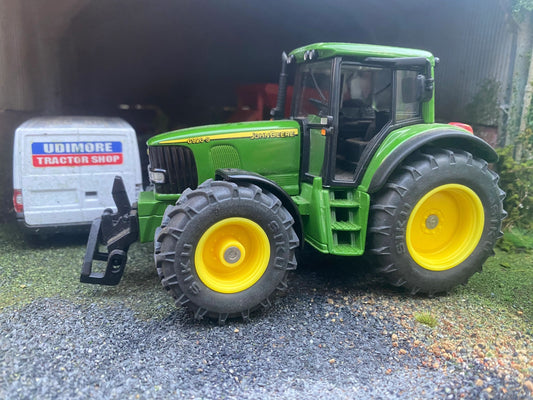 John Deere 6920S Tractor 1:32 scale boxed Siku 3252 Image 2