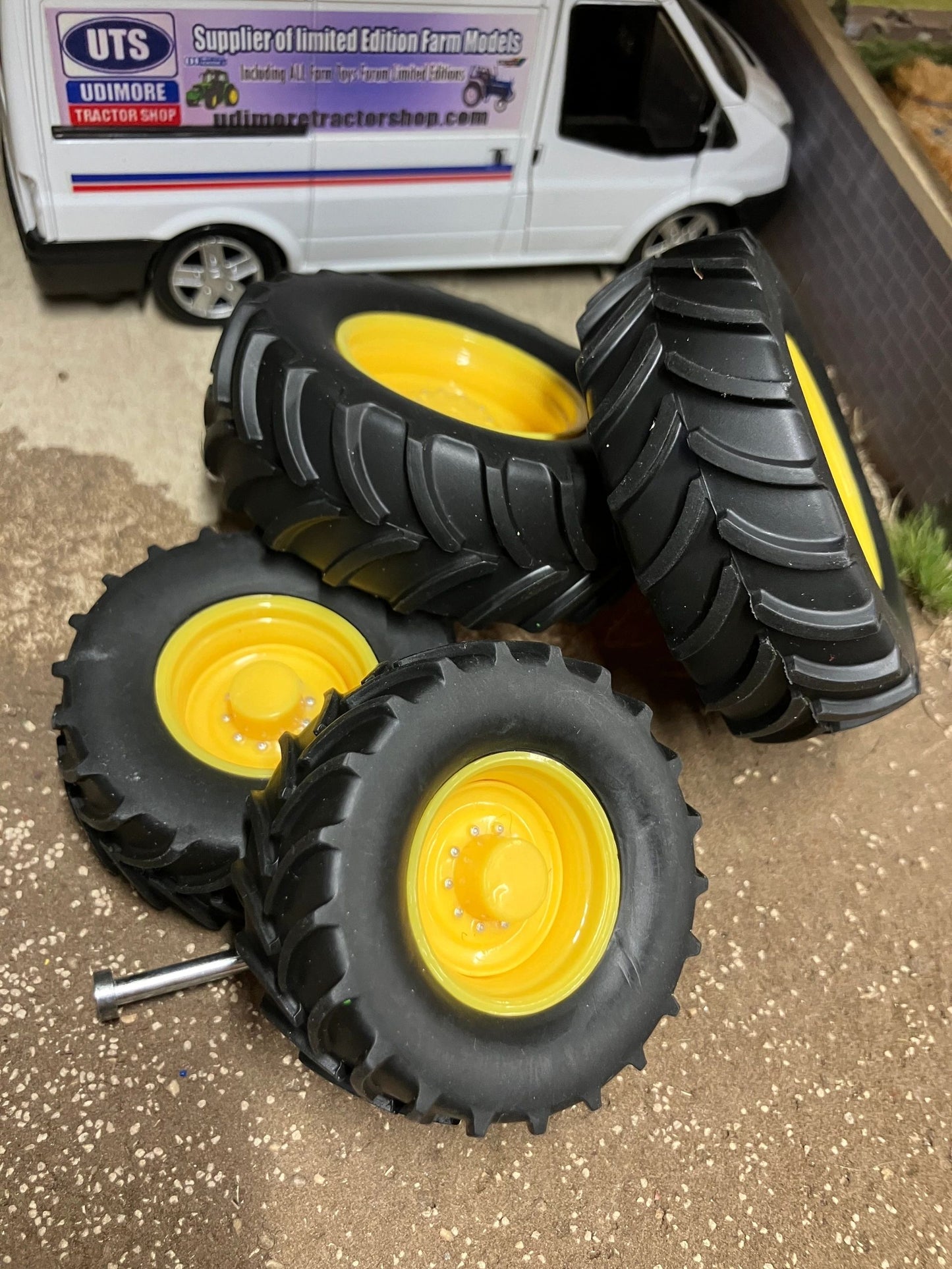 John Deere Tractor wheel set 1:32 scale 51mm x 20mm , 67mm x 24mm wiking Siku Image 3