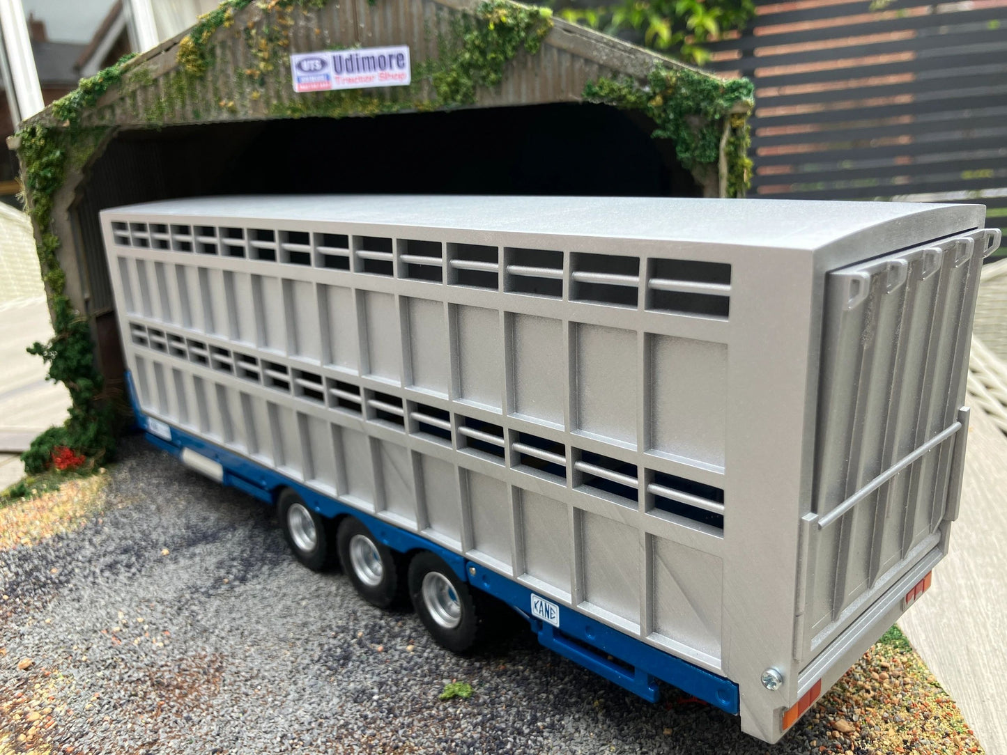 Kane Tri axle Cattle box Trailer 1:32 scale Hand built Image 3