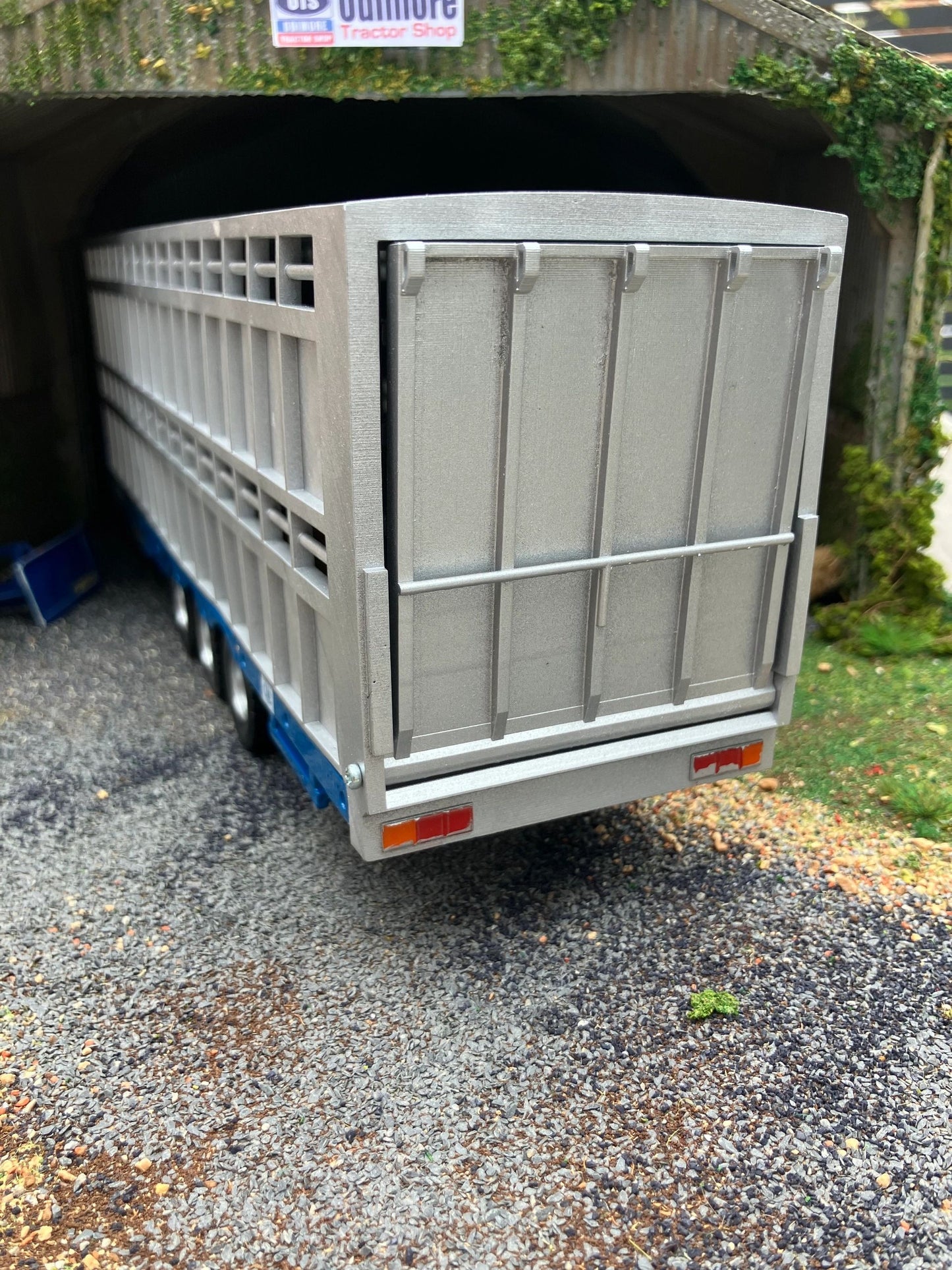 Kane Tri axle Cattle box Trailer 1:32 scale Hand built Image 4