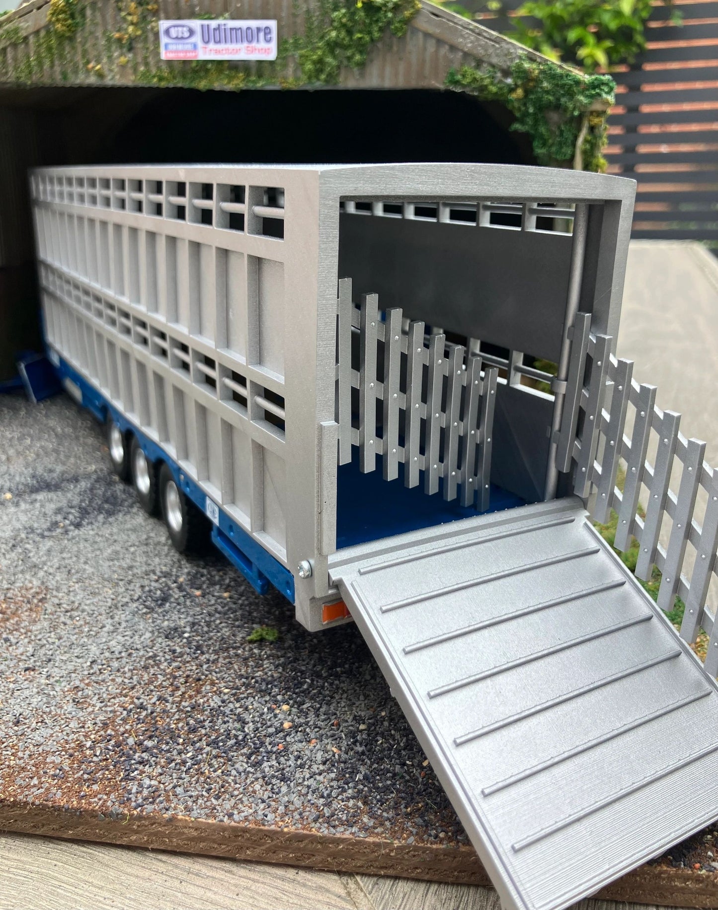 Kane Tri axle Cattle box Trailer 1:32 scale Hand built Image 5