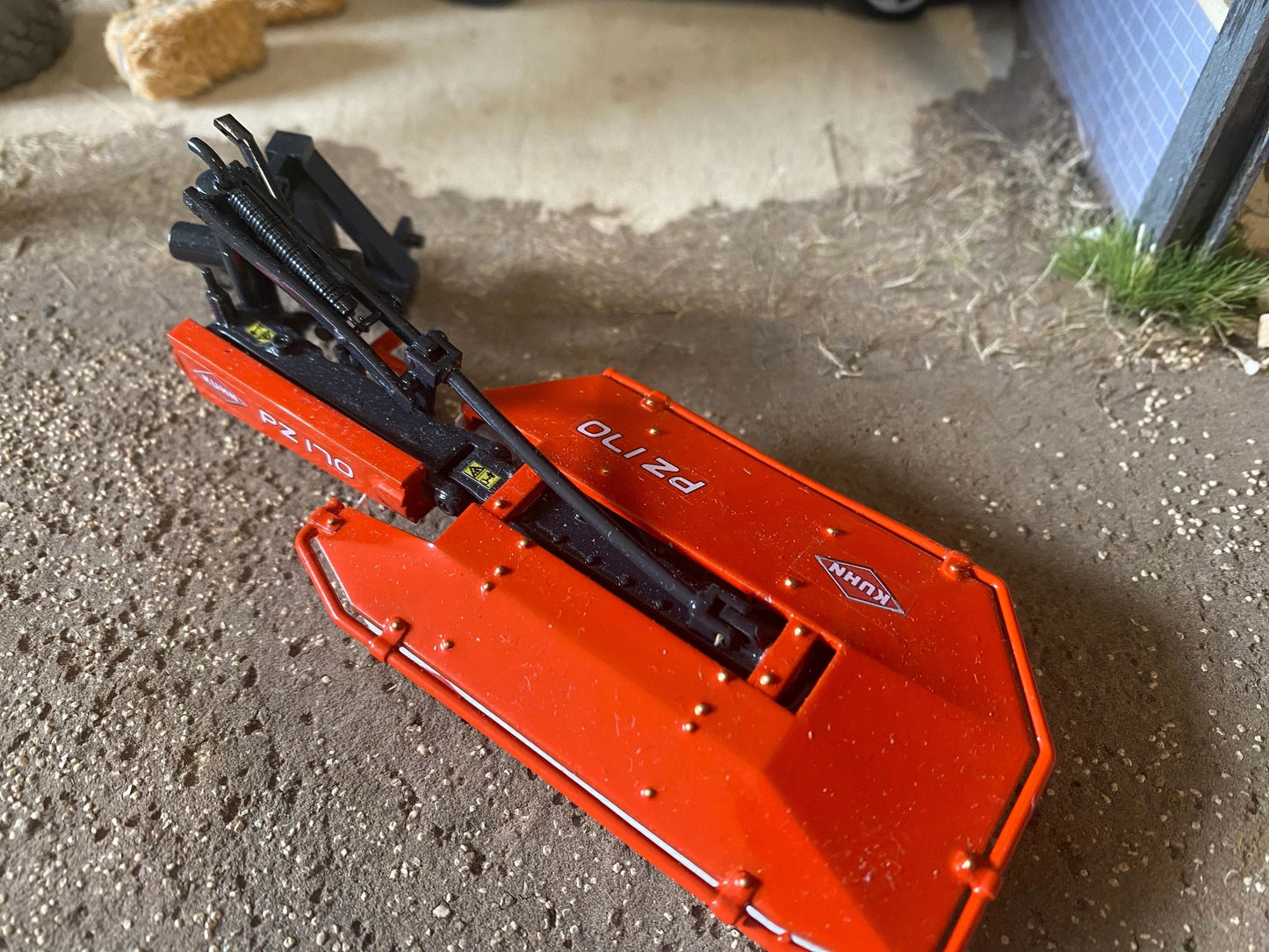 Kuhn PZ 170 drum mower Scratch Built 1:32 scale Image 3