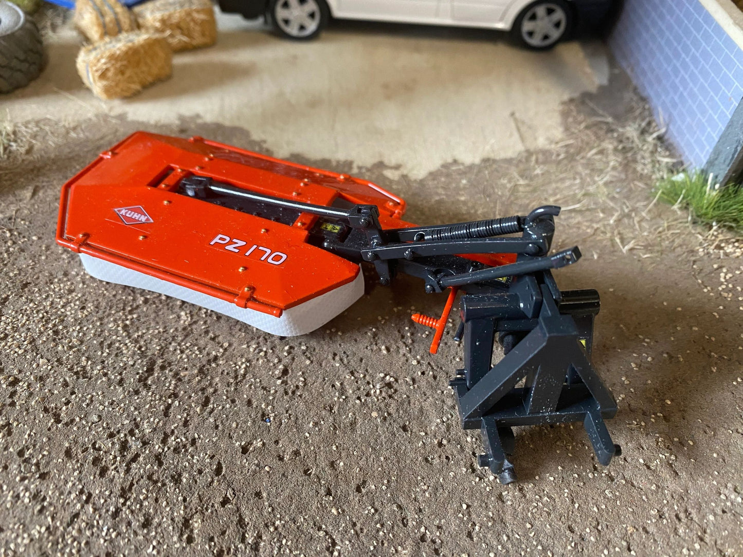 Kuhn PZ 170 drum mower Scratch Built 1:32 scale Image 5
