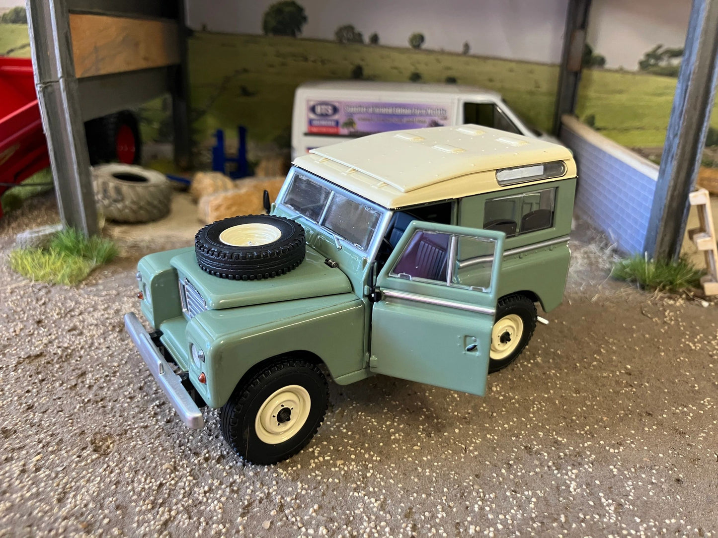 Land Rover Series 3 88 Safari roof Atlantic Green Marge Models 1:32 scale new boxed MM2421-02 Image