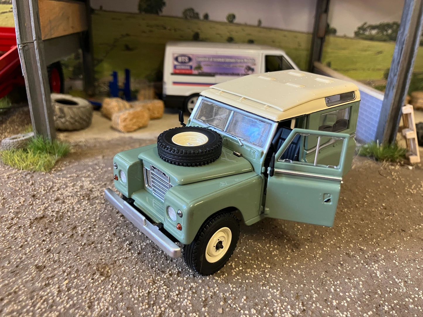 Land Rover Series 3 88 Safari roof Atlantic Green Marge Models 1:32 scale new boxed MM2421-02 Image 3