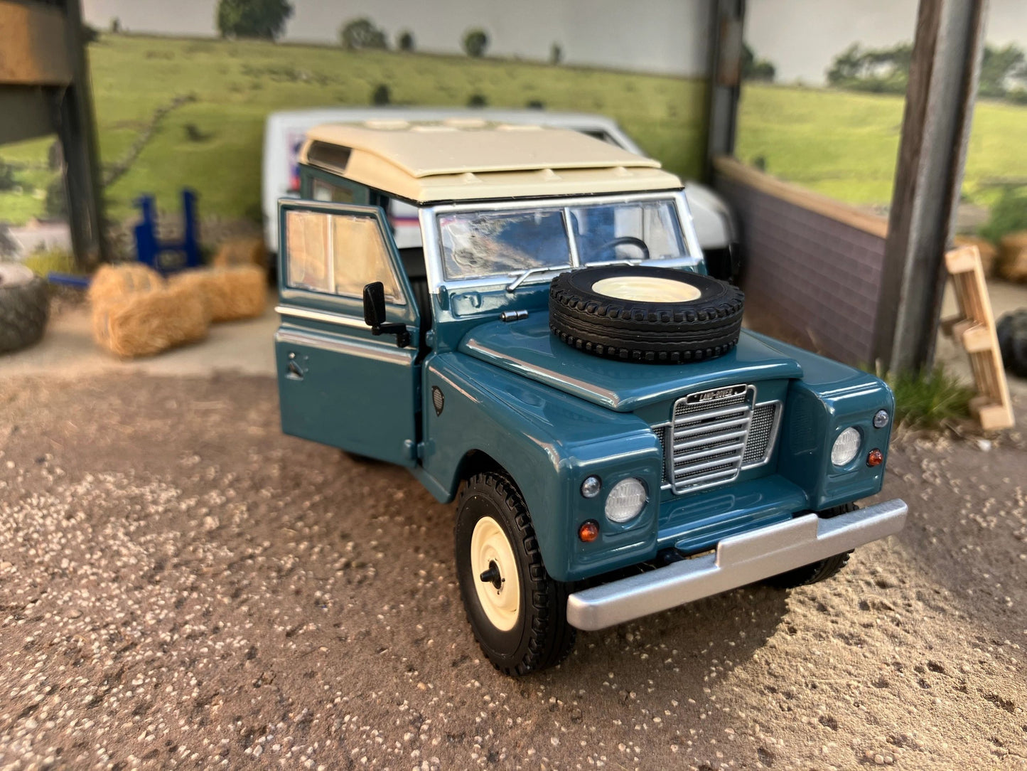 Land Rover Series 3 88 Safari roof marine Blue Marge Models 1:32 scale new boxed MM2421-01 Image