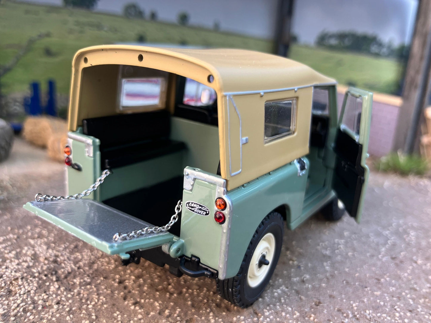 Land Rover Series 3 88 Soft top Atlantic Green Marge Models 1:32 scale new boxed MM2420-02 Image 3