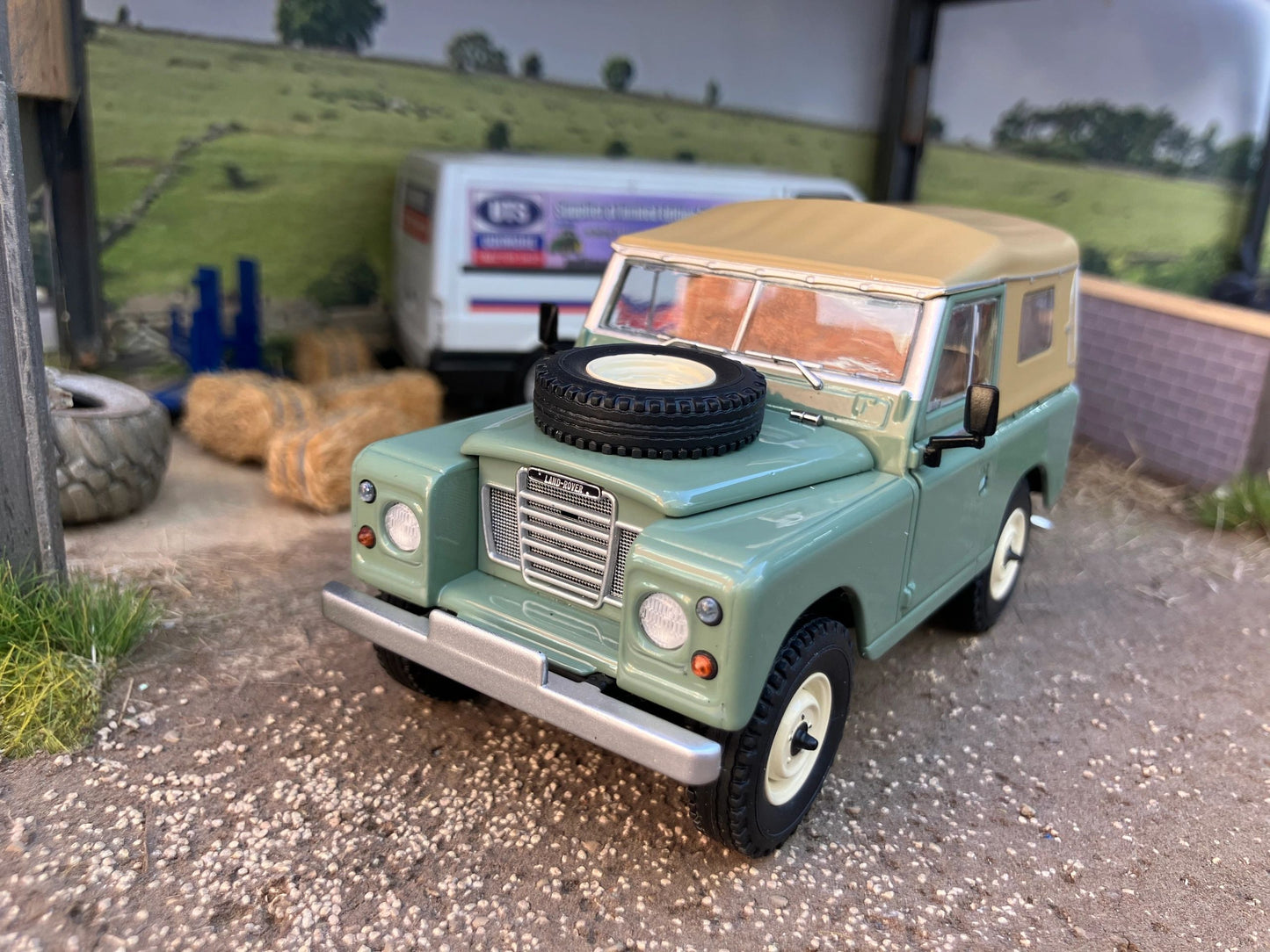 Land Rover Series 3 88 Soft top Atlantic Green Marge Models 1:32 scale new boxed MM2420-02 Image 4