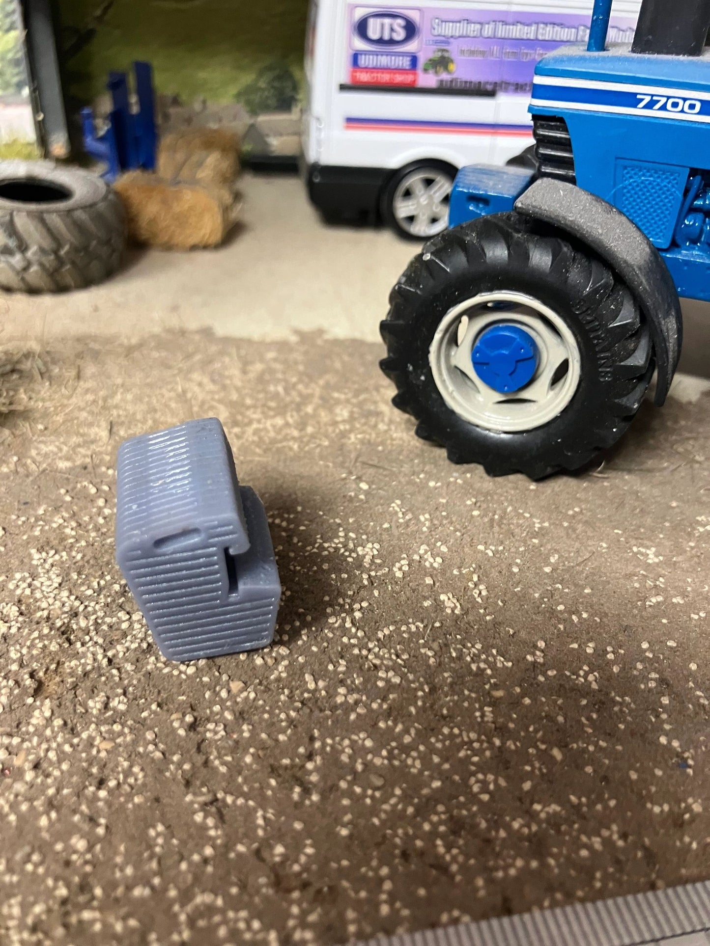 Leyland Tractor Heavy front weight 1:32 scale Image 7