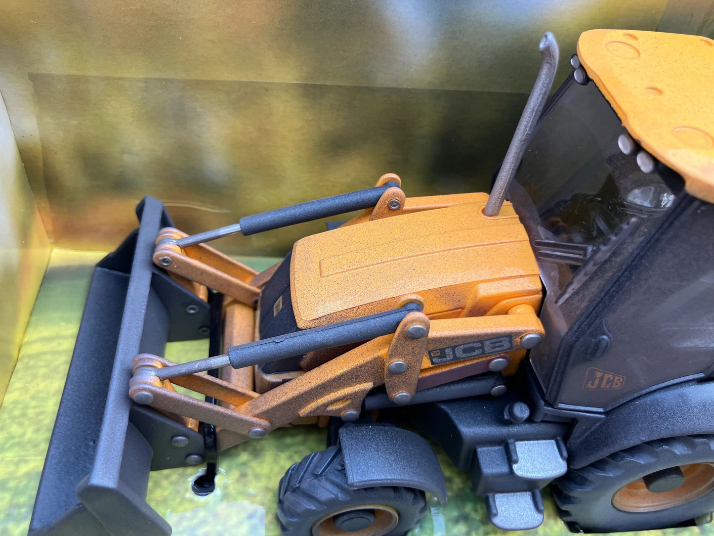 Lightly weathered Britains JCB Backhoe 3CX conversion 1:32 scale New BOXED 46702A1 Image 4
