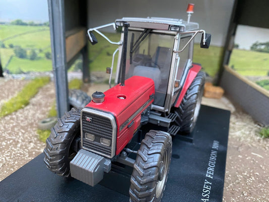 Lightly weathered Universal Hobbies Massey Ferguson 3080 tractor conversion 1:32 scale New BOXED Image 2