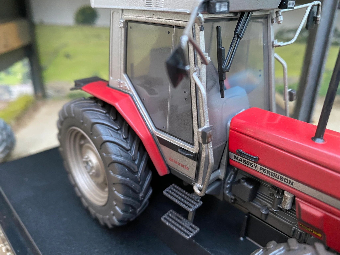 Lightly weathered Universal Hobbies Massey Ferguson 3080 tractor conversion 1:32 scale New BOXED Image 3