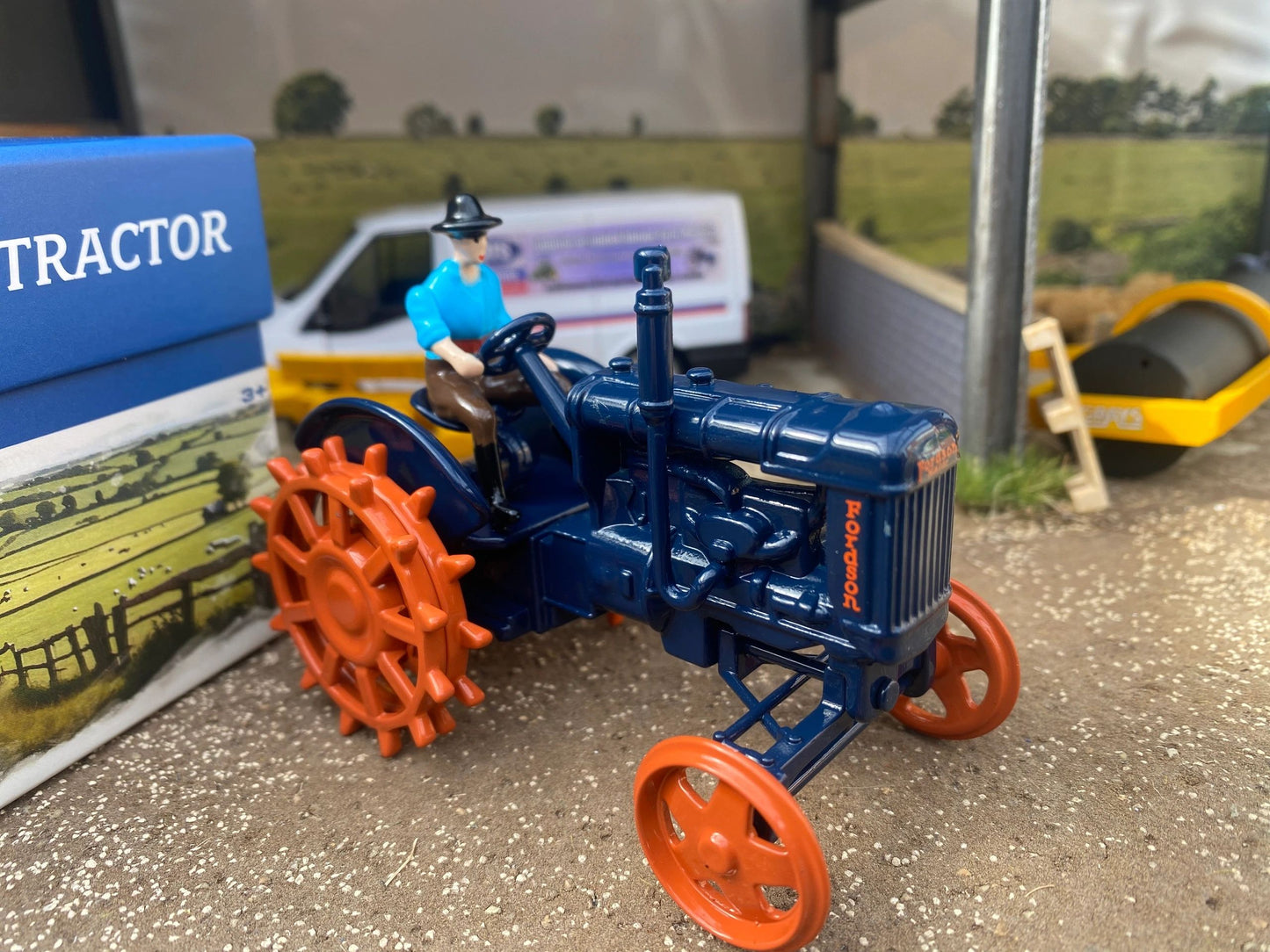 Limited Edition 43378 Britains Fordson Major E27 with Steel spud wheels tractor 1:32 scale New BOXED Image 5