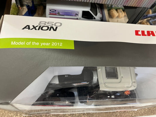 Limited Edition Claas Axion 850 Tractor 1:32 scale boxed Siku model of the year 2012 Image 2