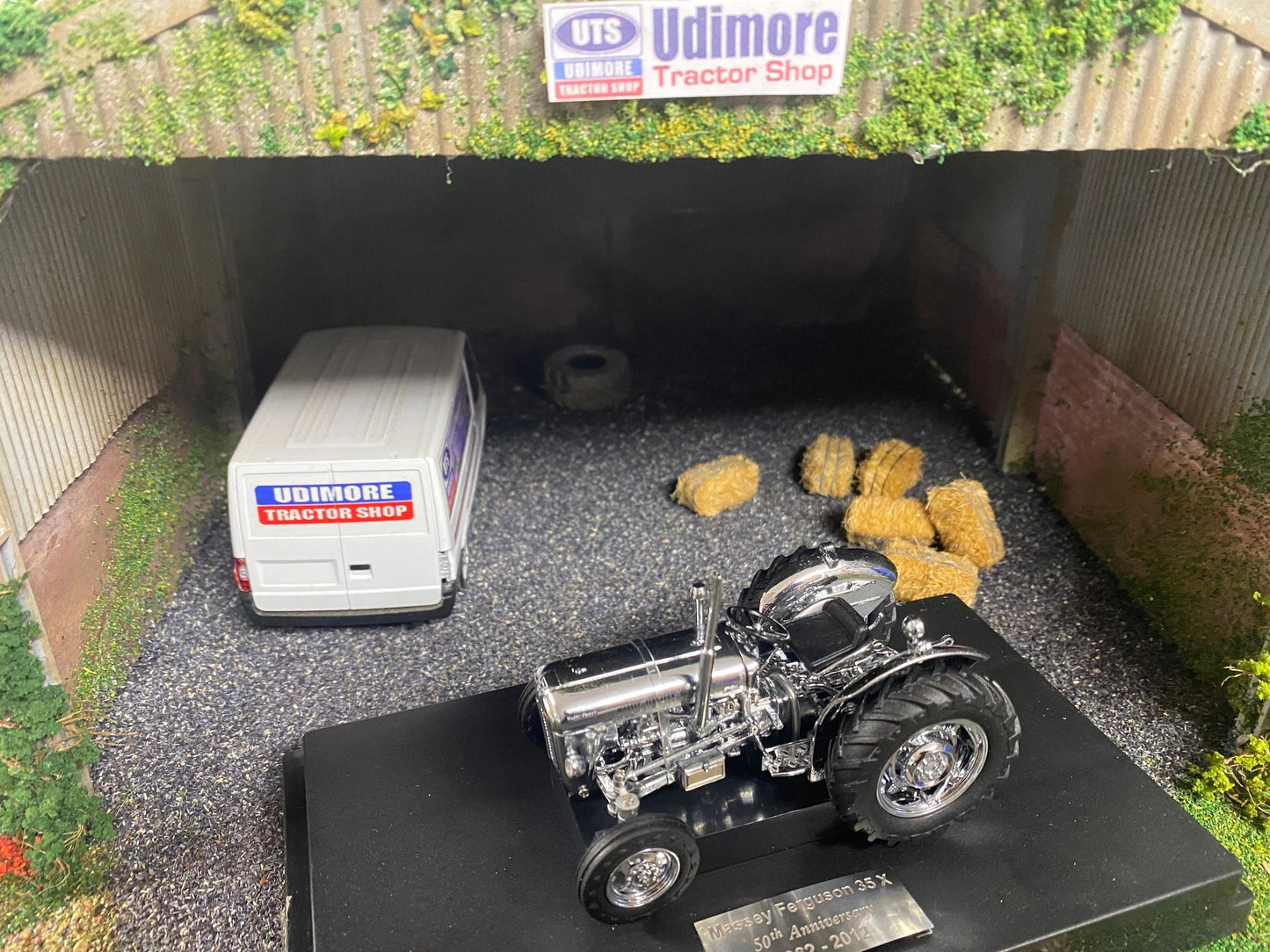Limited Edition Massey Ferguson 35x Chrome 1:32 scale Universal Hobbies UH4114 Tractorworld 2012 show model Image 3