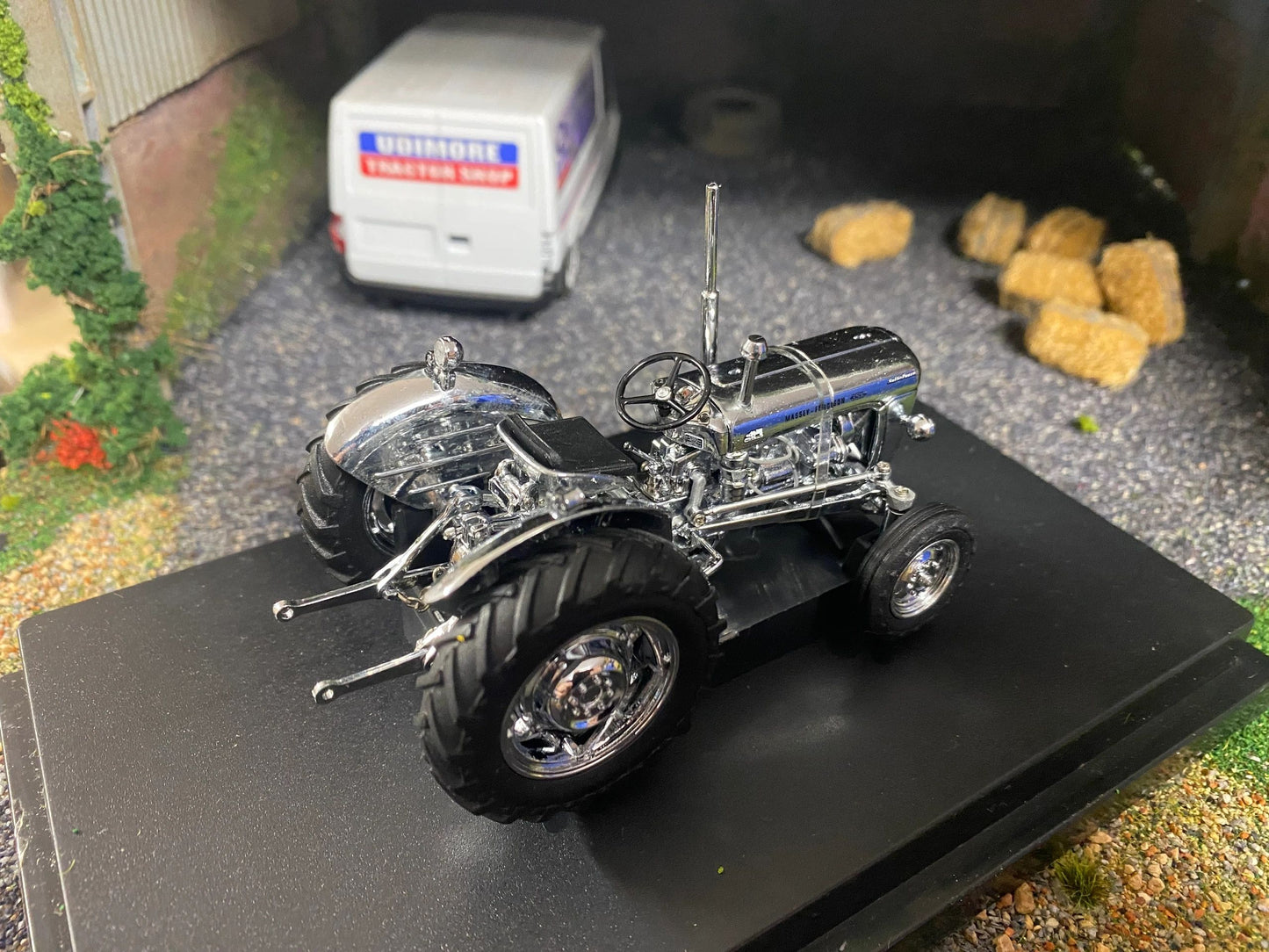 Limited Edition Massey Ferguson 35x Chrome 1:32 scale Universal Hobbies UH4114 Tractorworld 2012 show model Image 6