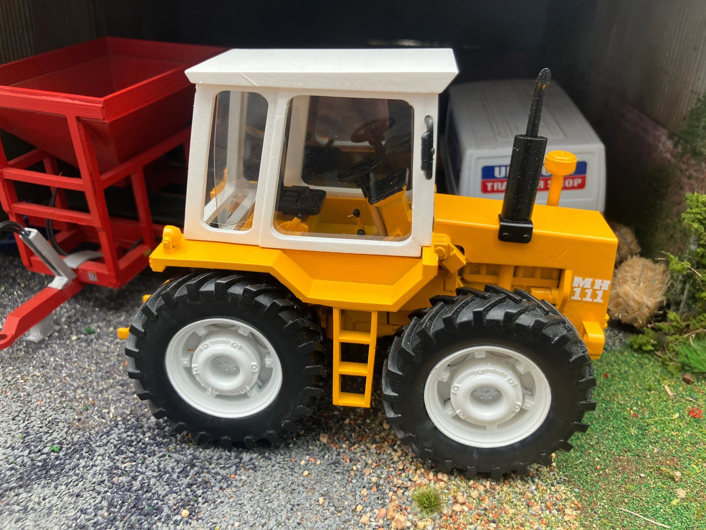 MH 111 Tractor Conversion White wheels 2025 version 1:32 scale Image 4