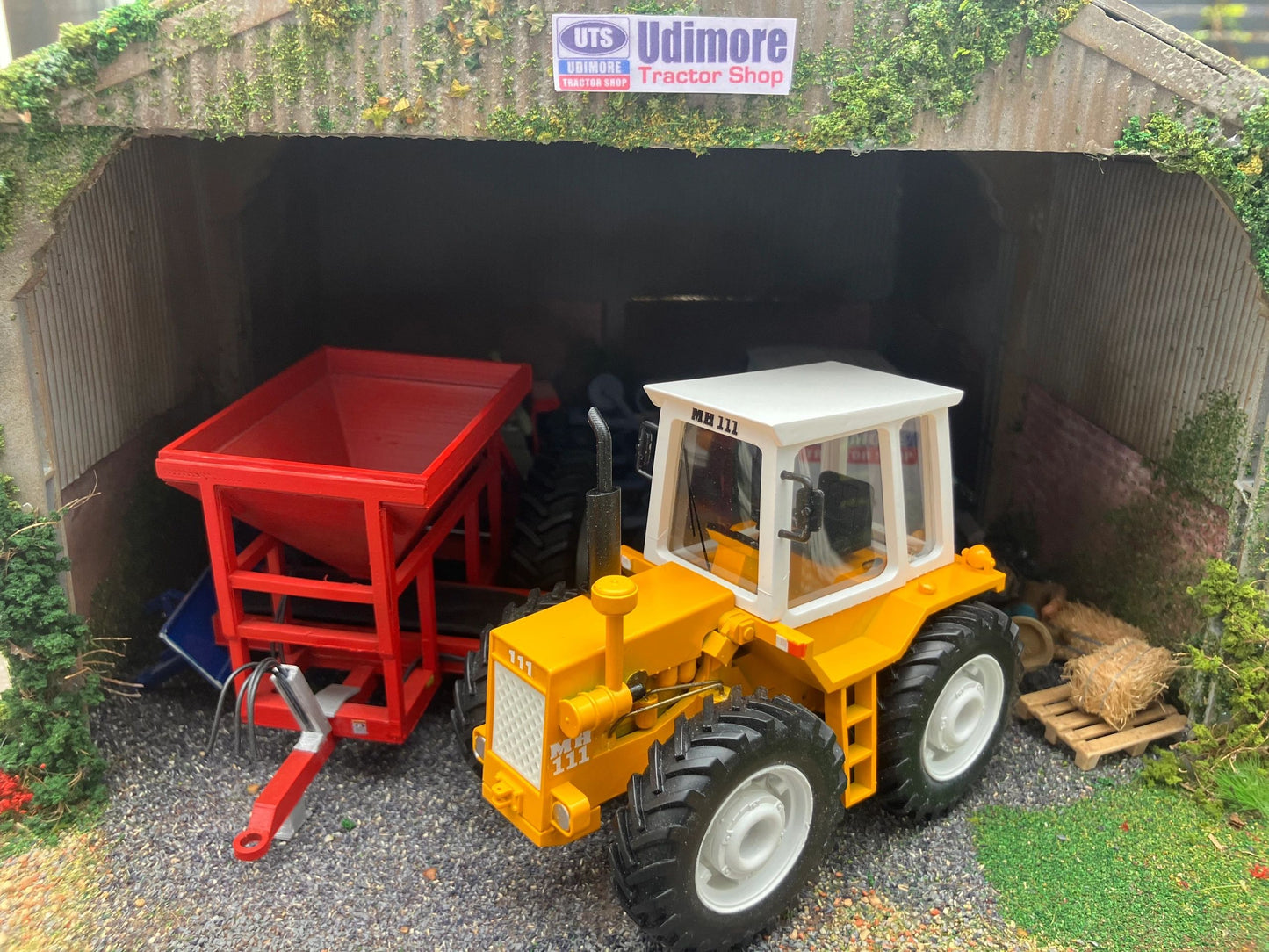 MH 111 Tractor Conversion White wheels 2025 version 1:32 scale Image 8