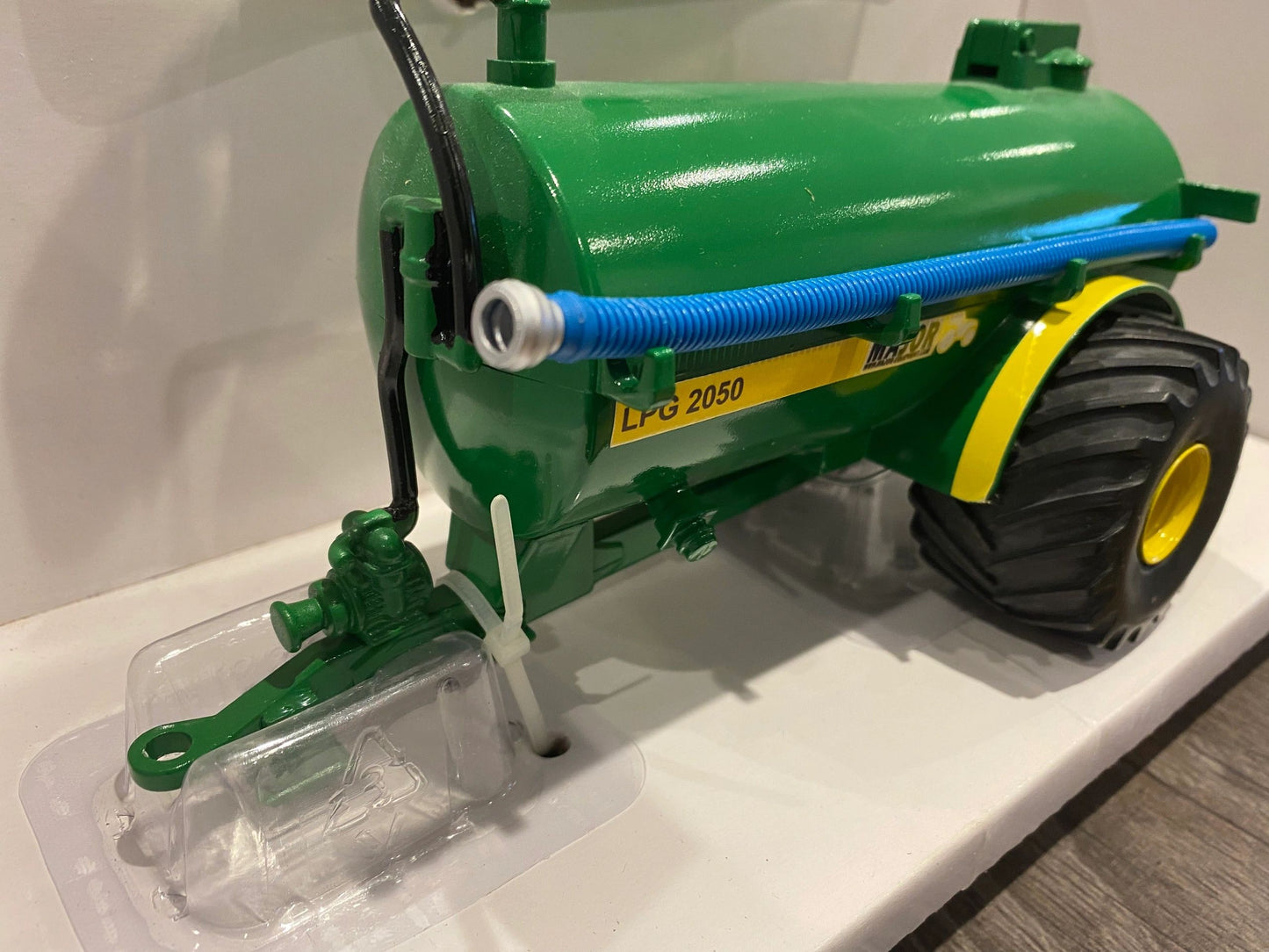 Major 2050 Slurry Tanker Conversion Britains 1:32 scale Image 5