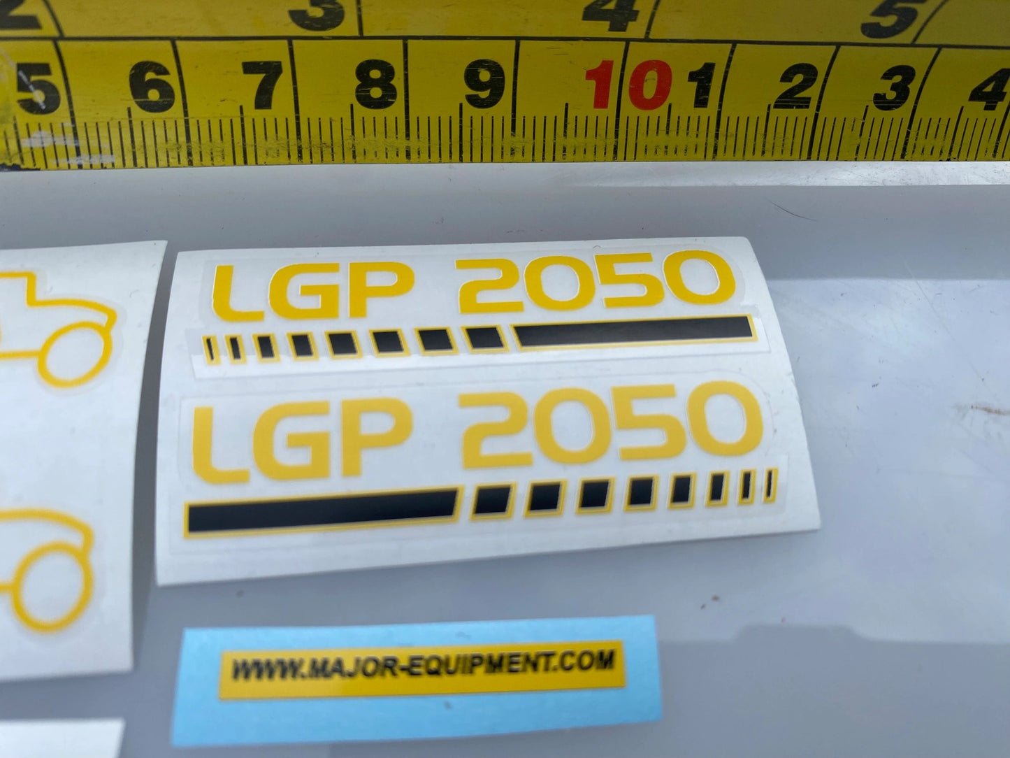 Major LGP 2050 slurry tanker pre cut professional High quality vinyl set of white decals 1:32 scale Image 3