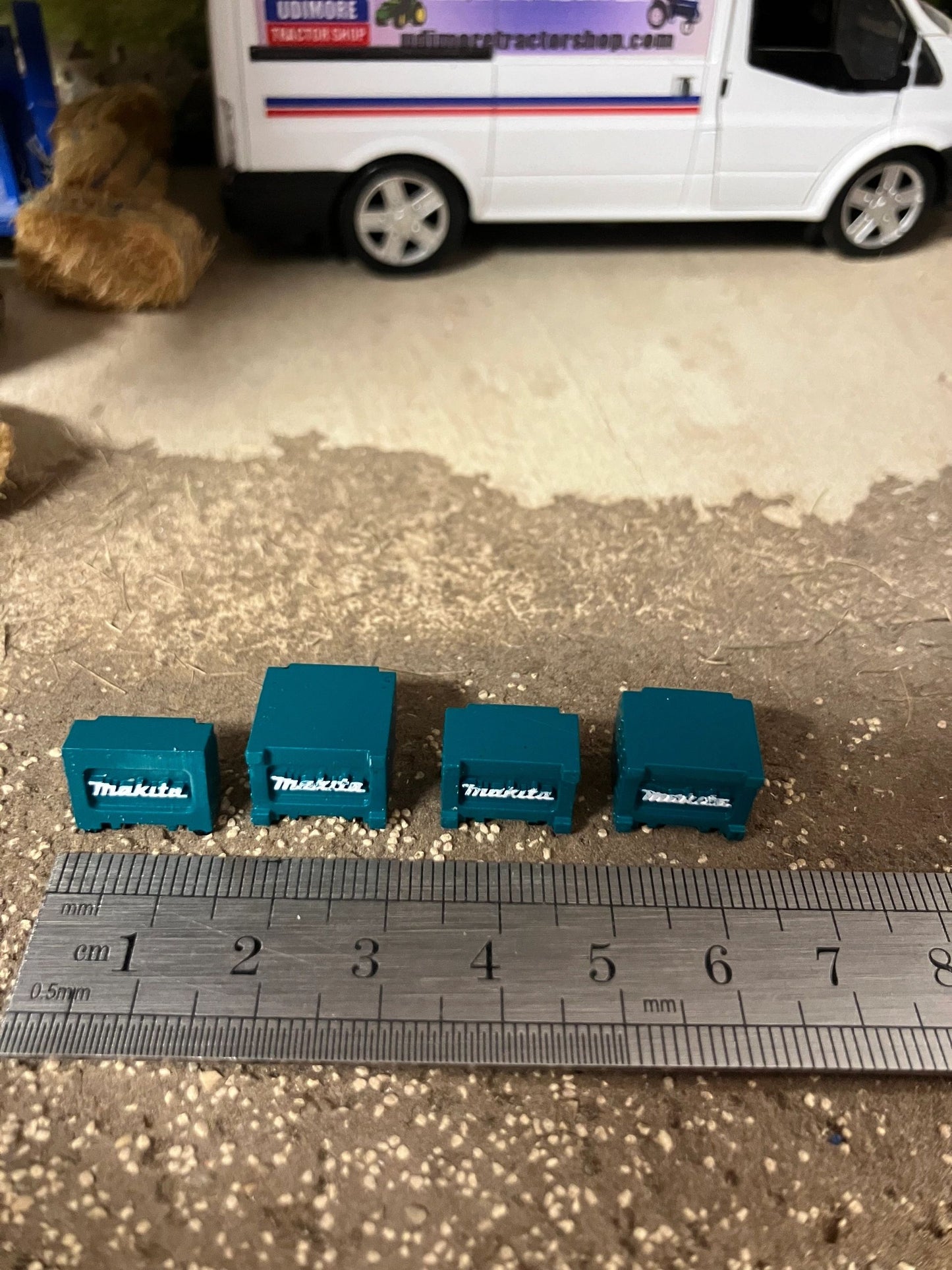 Makita box set of 4 1:32 scale Image 3